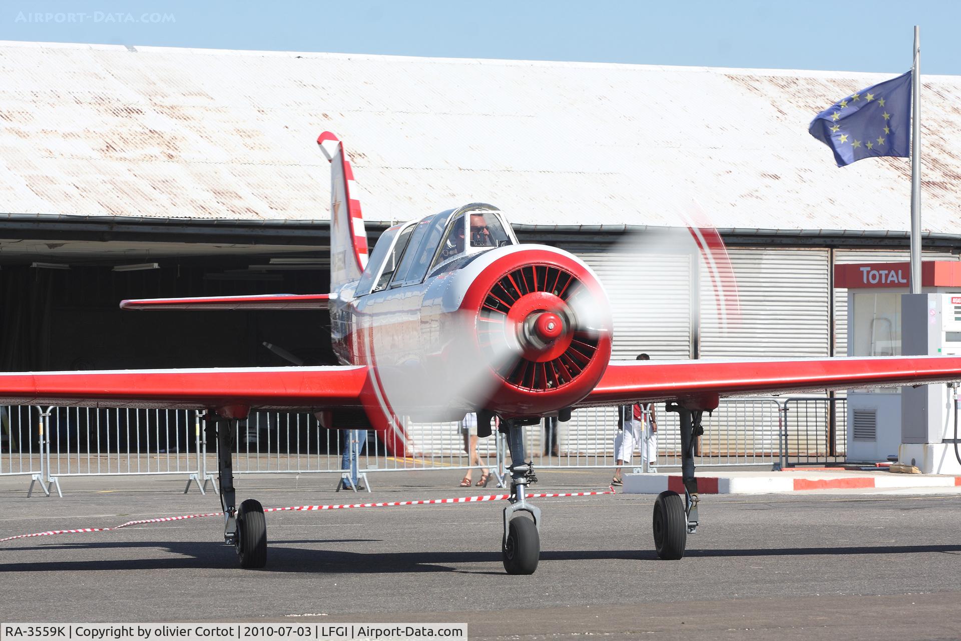 RA-3559K, Yakovlev Yak-52 C/N 866915, just after refuelling