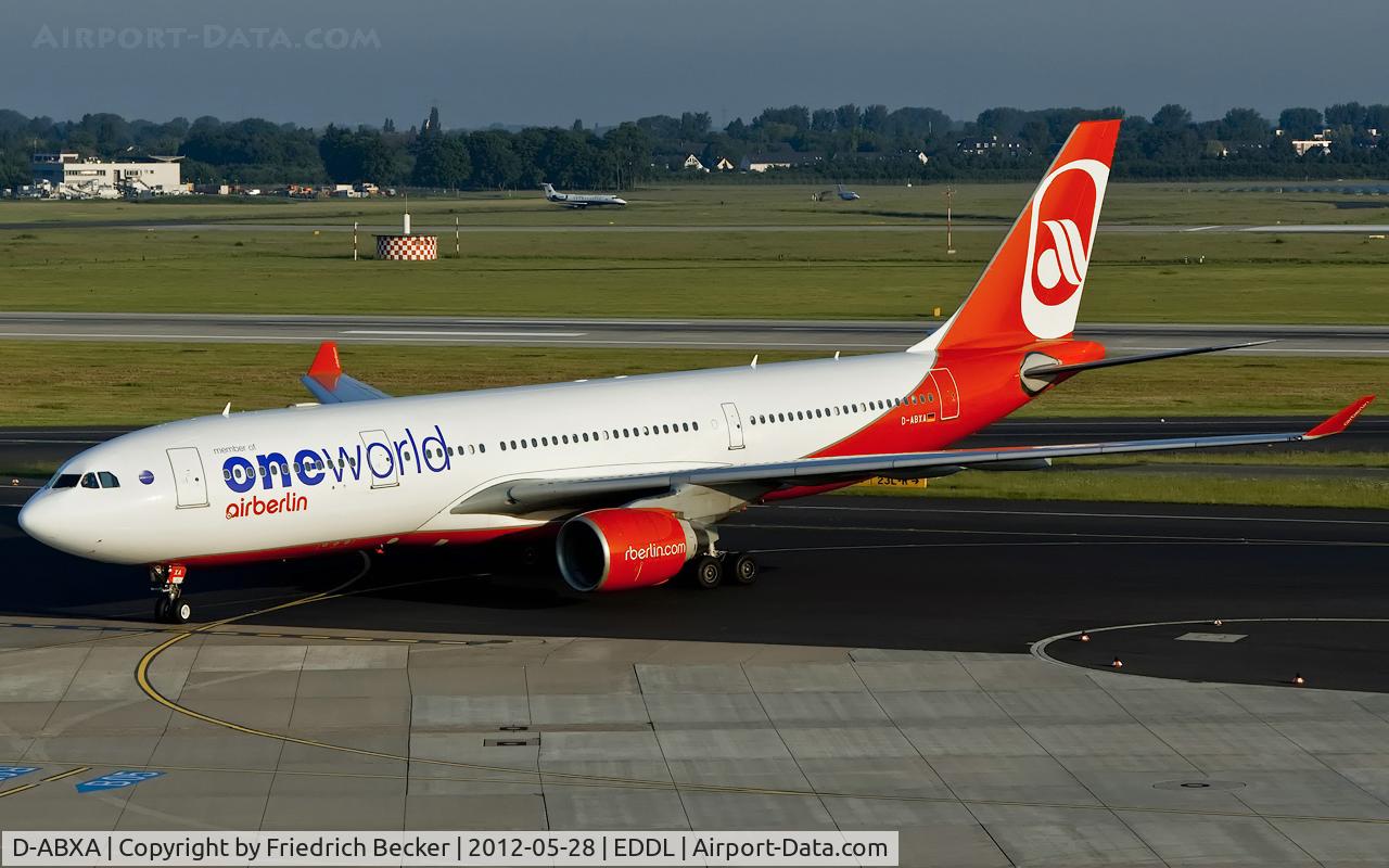 D-ABXA, 1999 Airbus A330-223 C/N 288, taxying to the gate