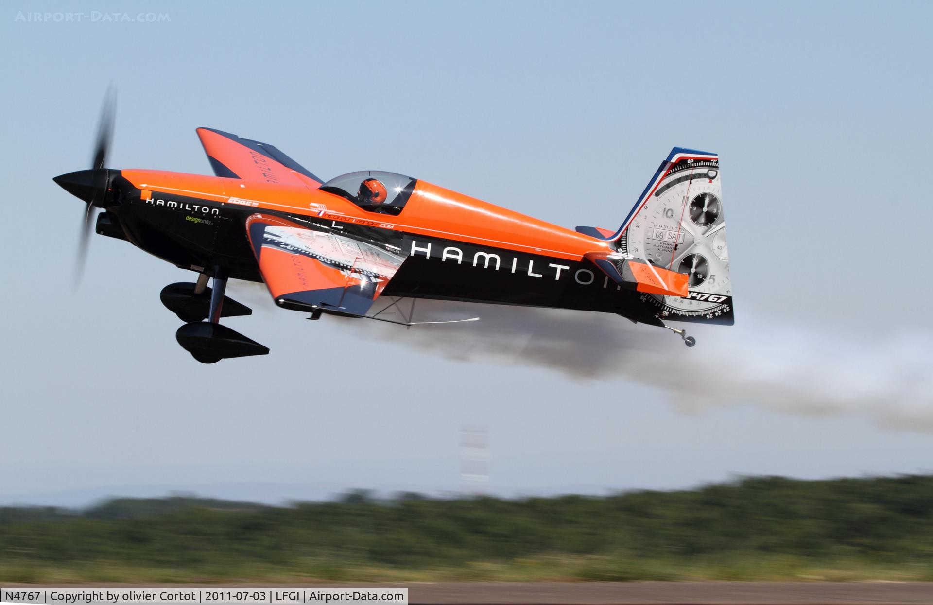 N4767, Zivko Edge 540 C/N 0045, nicolas Ivanoff taking off