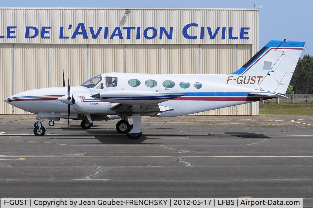 F-GUST, Cessna 421B Golden Eagle C/N 421B-0968, from Vannes ?