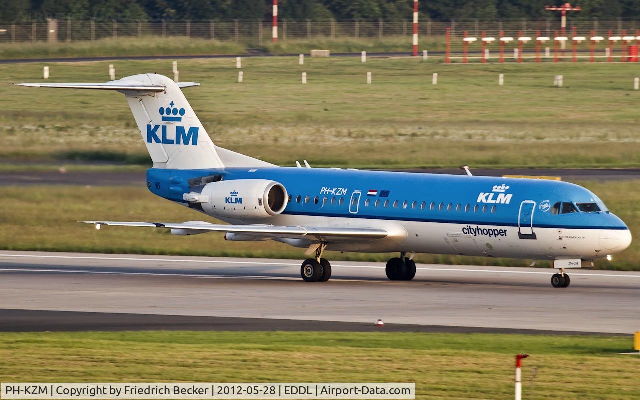 PH-KZM, 1995 Fokker 70 (F-28-0070) C/N 11561, departure via RW05