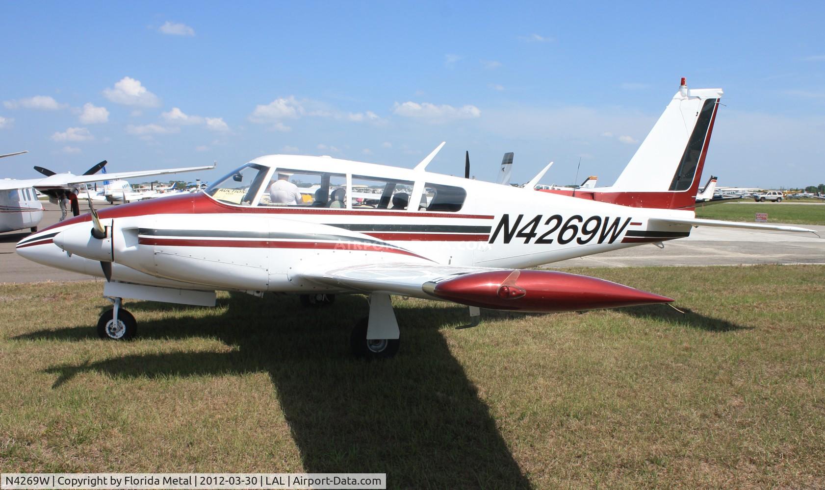 N4269W, Piper PA-30 Twin Comanche C/N 30-1258, Piper PA-30