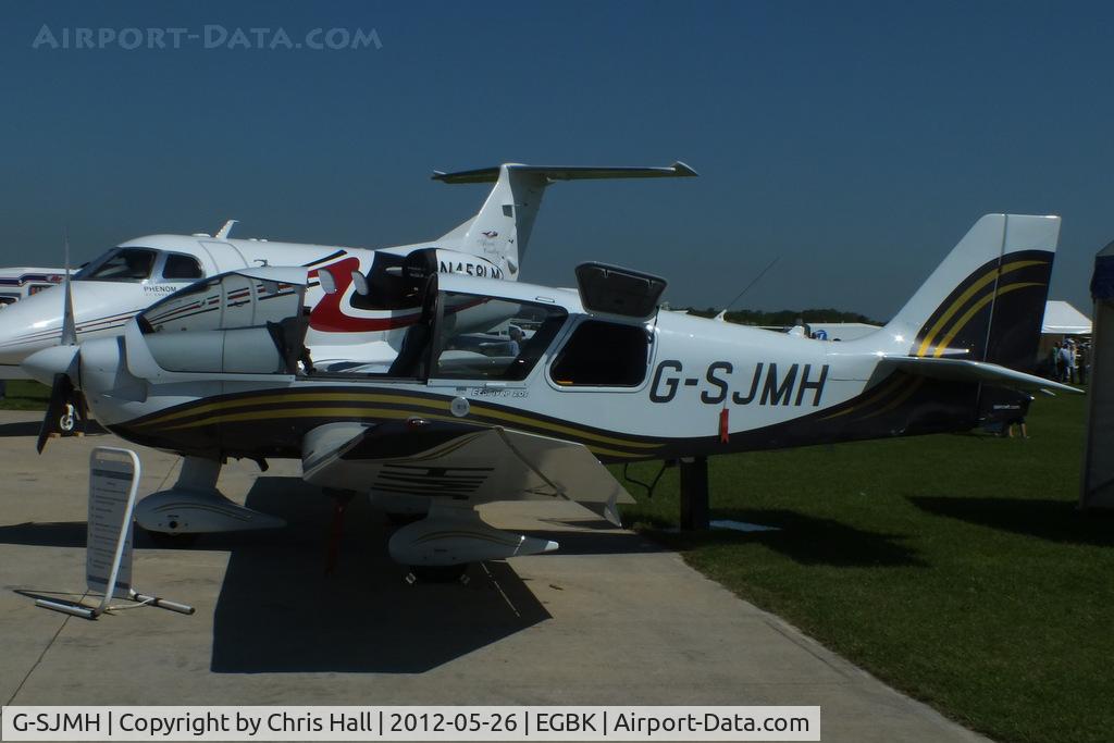 G-SJMH, 2008 Robin DR-400-140B Dauphin Major Major C/N 2637, at AeroExpo 2012