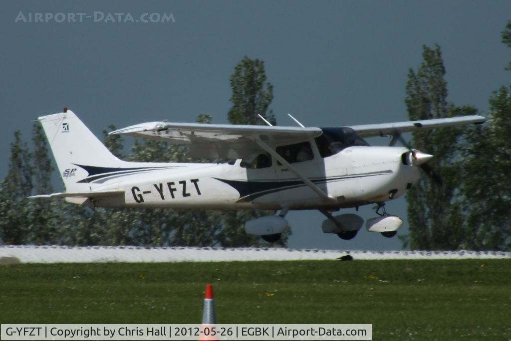G-YFZT, 2004 Cessna 172S C/N 172S-9587, at AeroExpo 2012