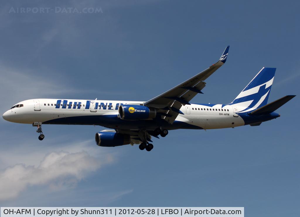 OH-AFM, 1993 Boeing 757-204 C/N 25623, Landing rwy 32L in new c/s... Air Mediterranee flight...