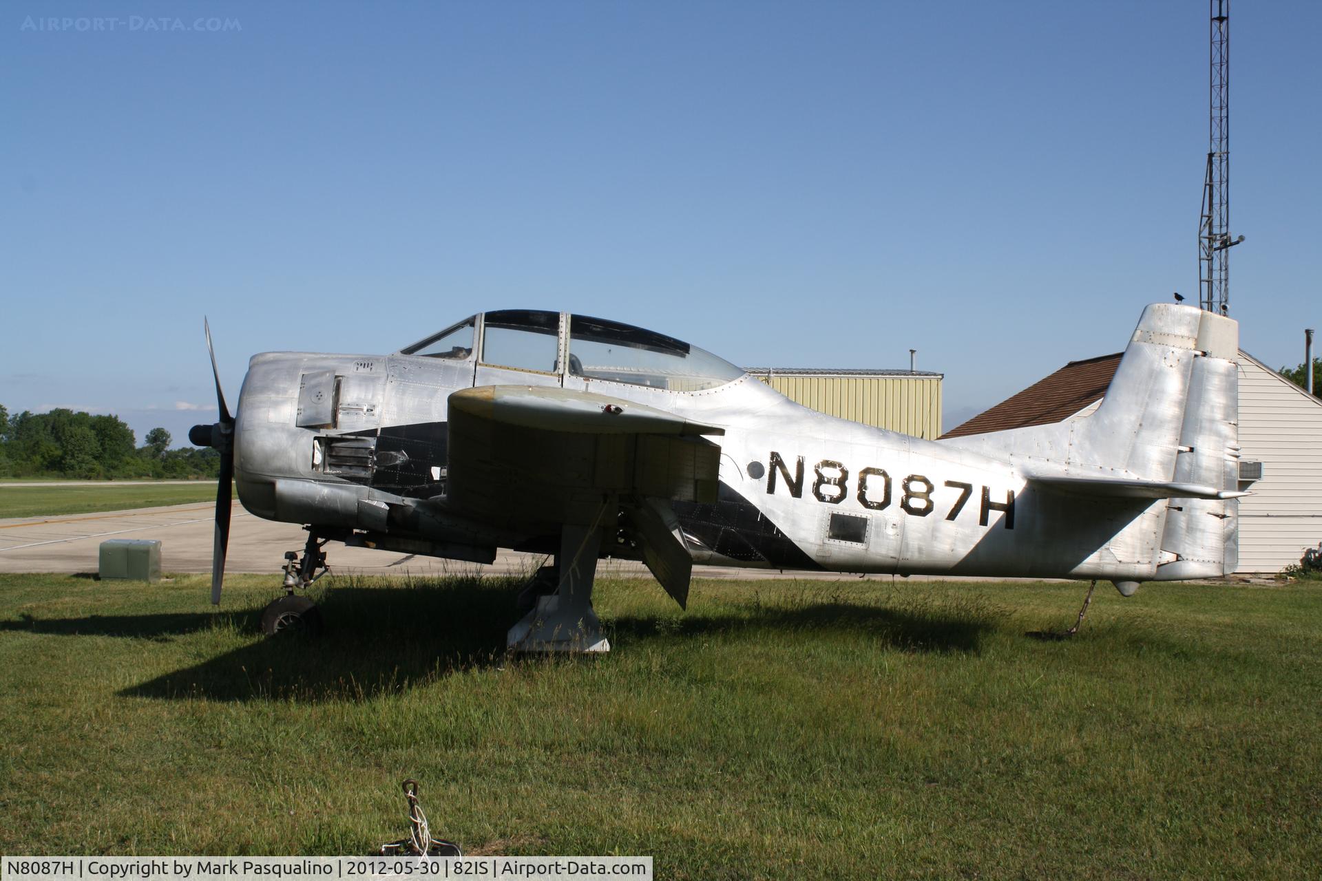 N8087H, North American T-28A Trojan C/N 51-7803N, North American T-28A