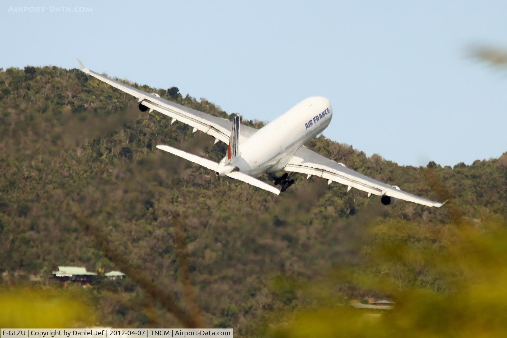 F-GLZU, 2000 Airbus A340-313X C/N 377, F-GLZU