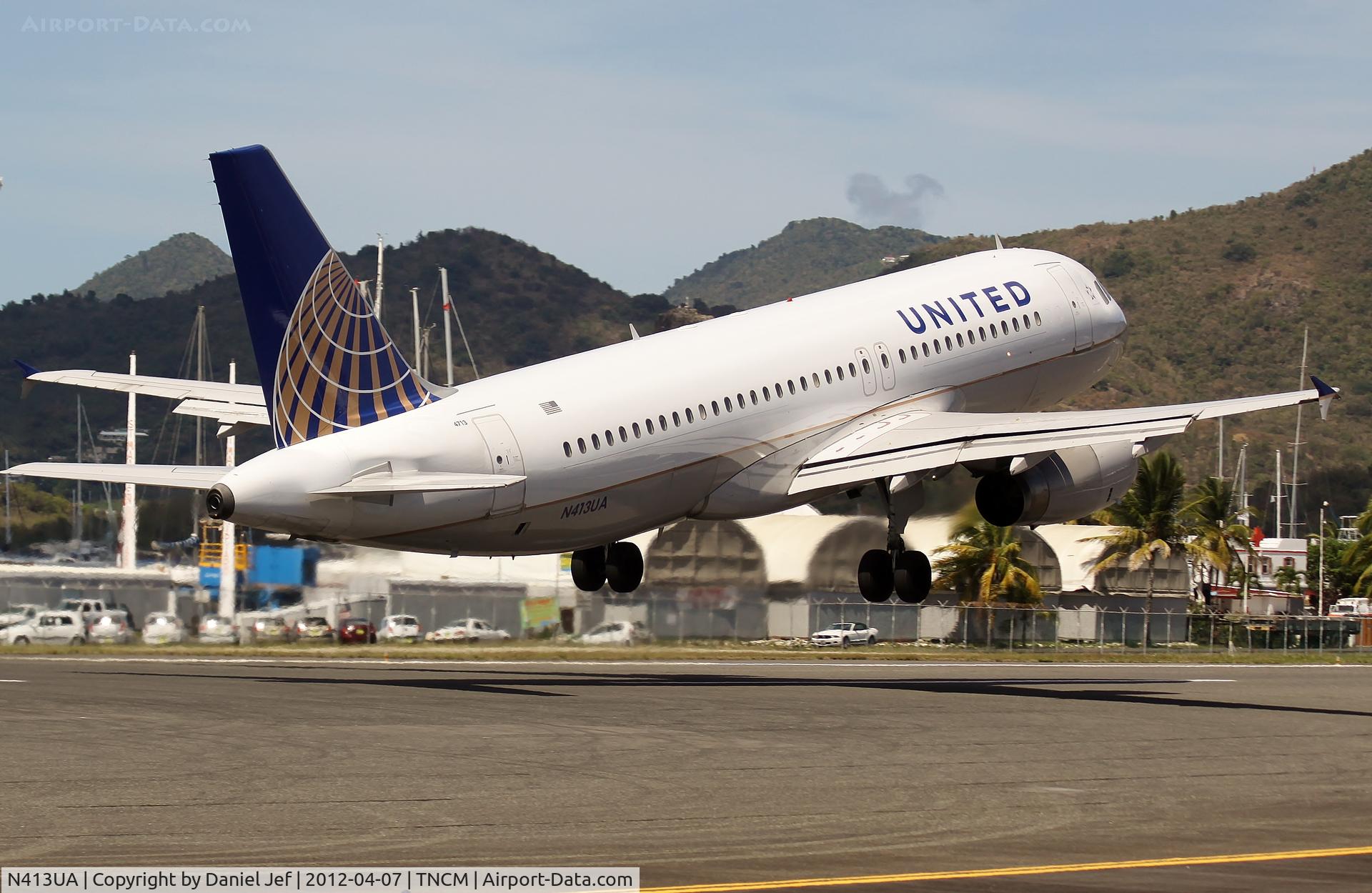 N413UA, 1994 Airbus A320-232 C/N 470, N413UA