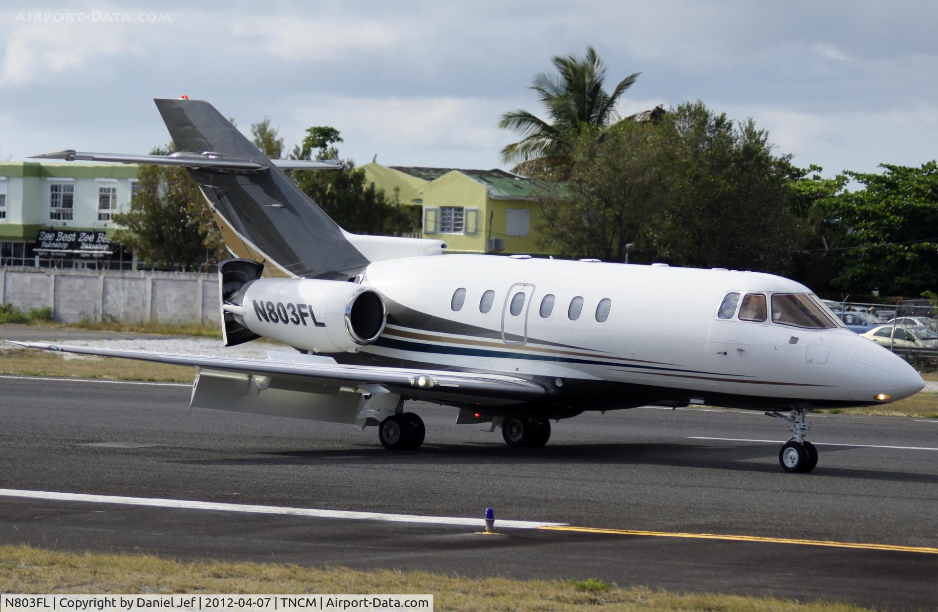 N803FL, 1999 Raytheon Hawker 800XP C/N 258455, N803FL