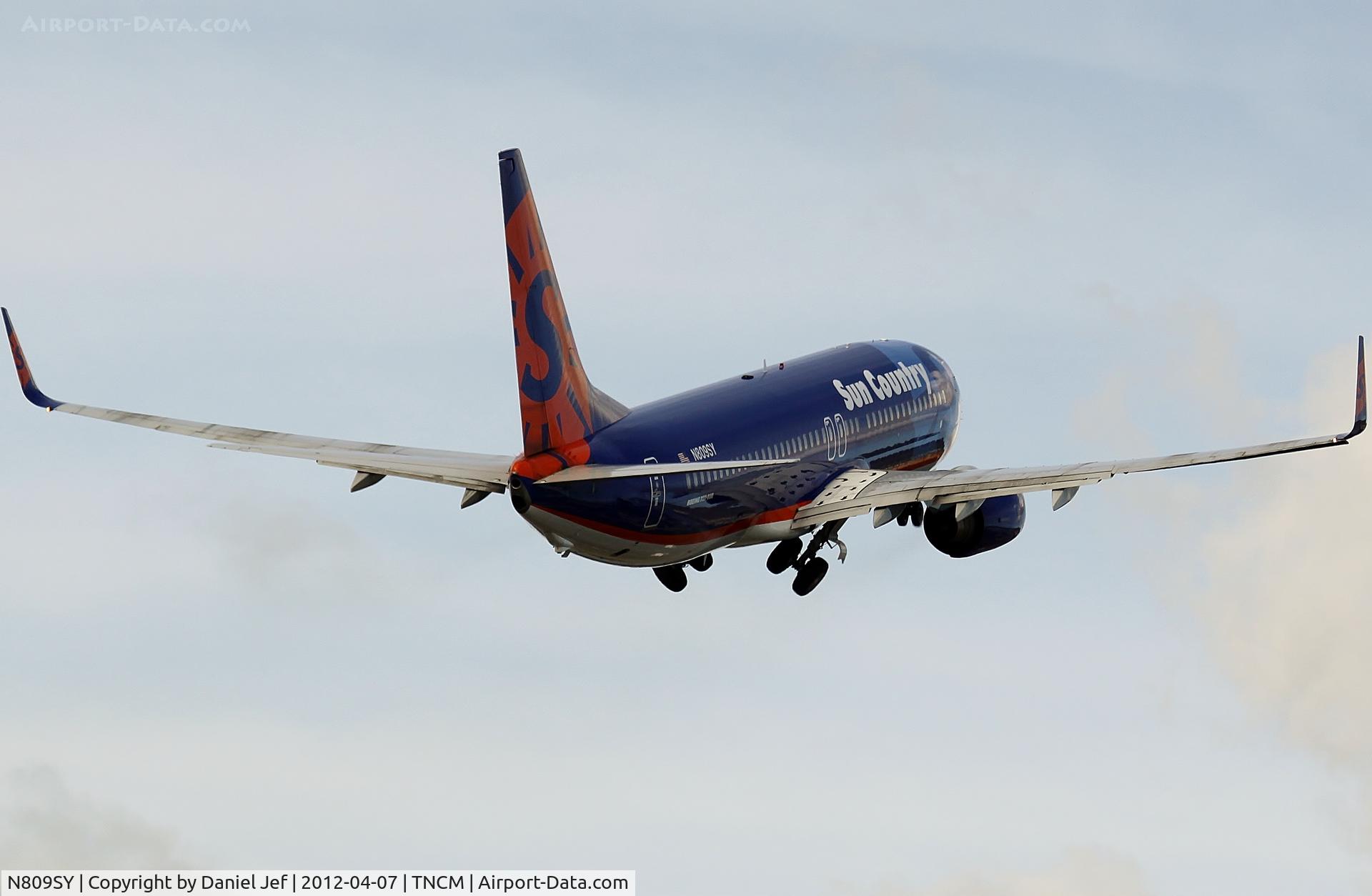 N809SY, 2005 Boeing 737-8Q8 C/N 30683, N809SY