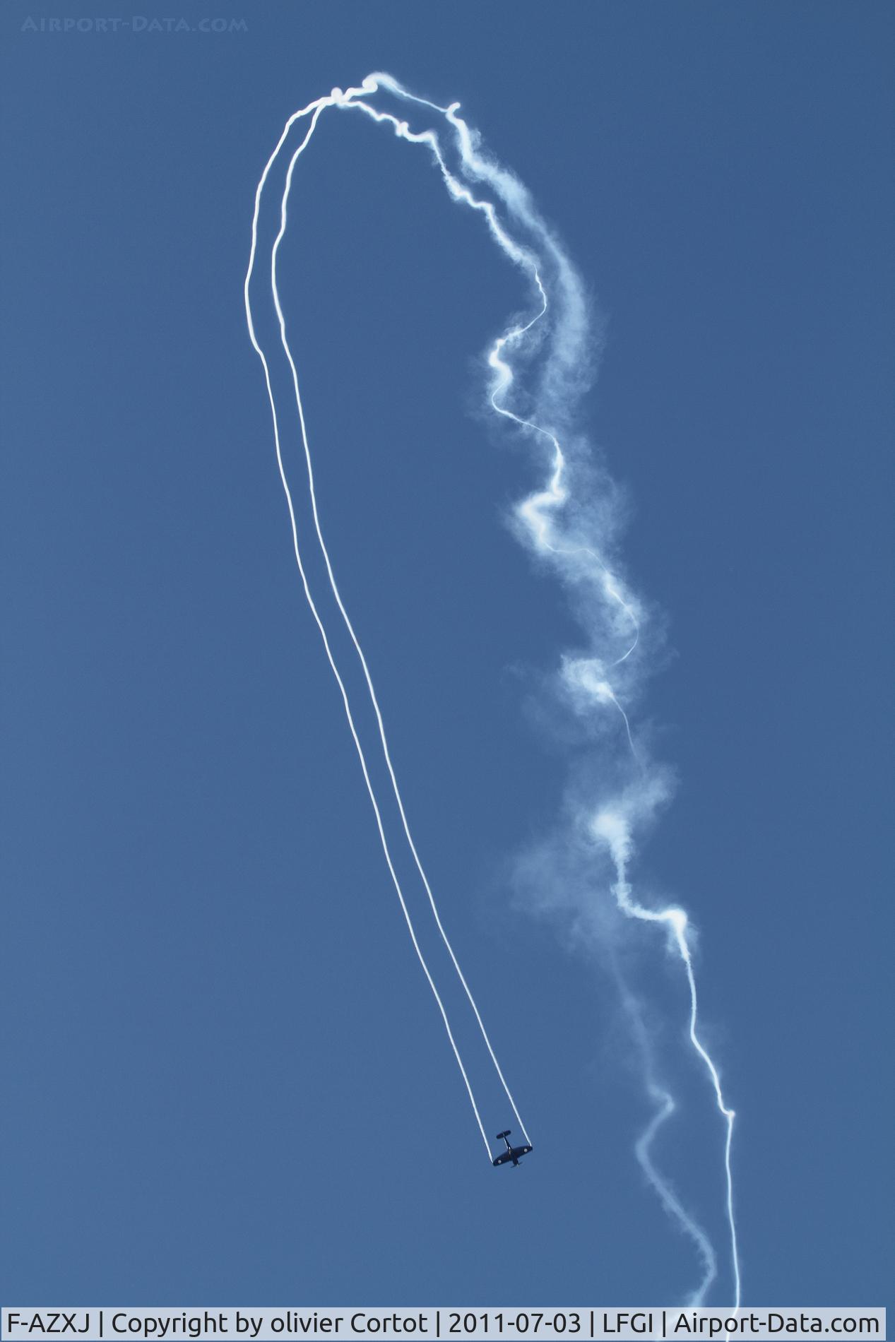 F-AZXJ, 1949 Hawker Sea Fury FB.11 C/N 37733, amazing smoking pods made by sanders aviation