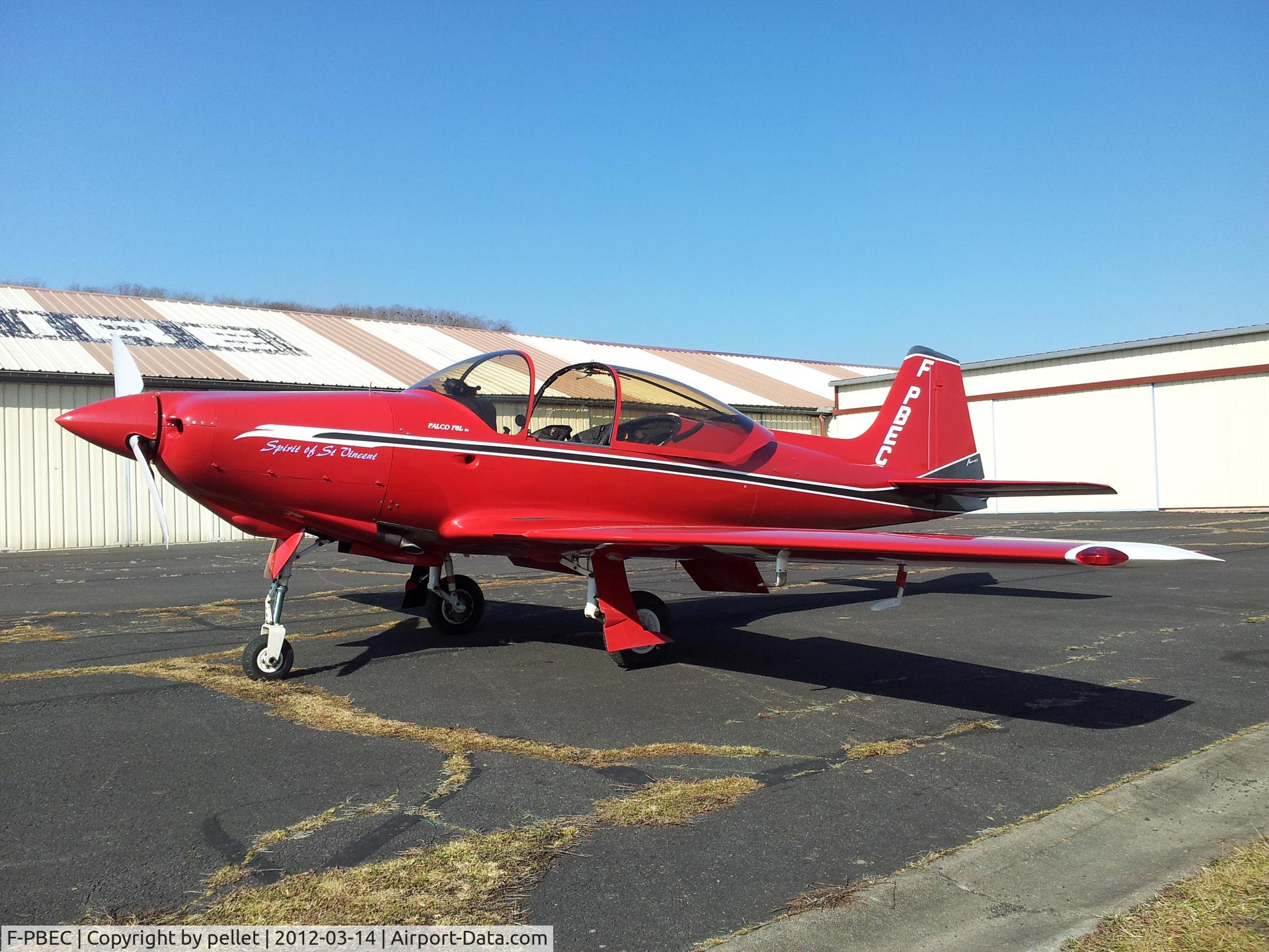 F-PBEC, Laverda F-8L Falco 3 C/N 233-1, A issoire