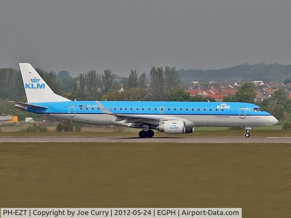 PH-EZT, 2012 Embraer 190LR (ERJ-190-100LR) C/N 19000519, Lined-up for take-off at EDI