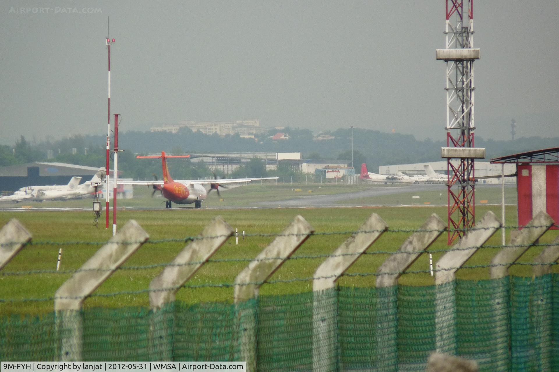 9M-FYH, 2010 ATR 72-212A C/N 934, Ready to Take Off