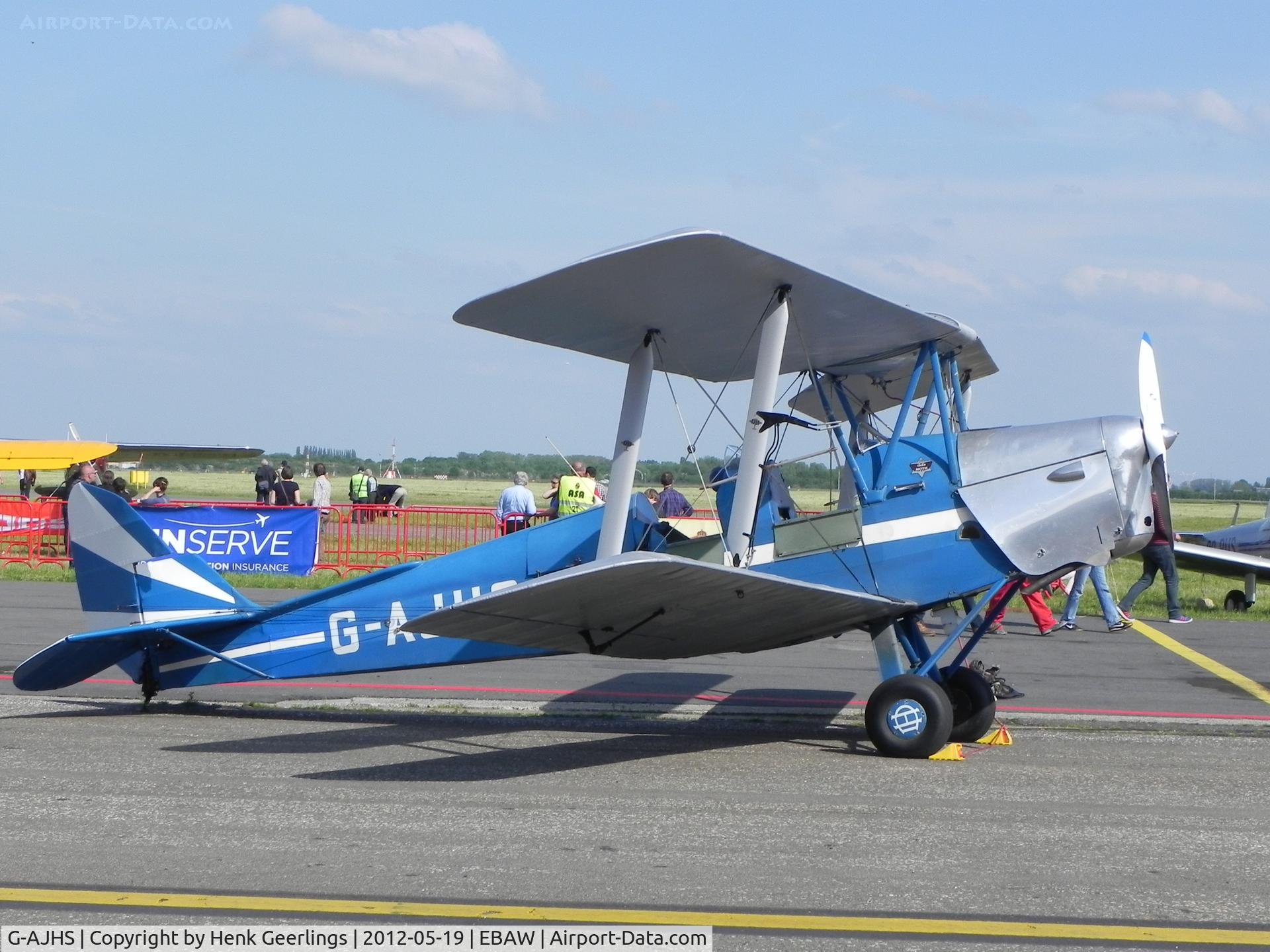 G-AJHS, 1941 De Havilland DH-82A Tiger Moth II C/N 82121, Stampe Fly In , may 2012