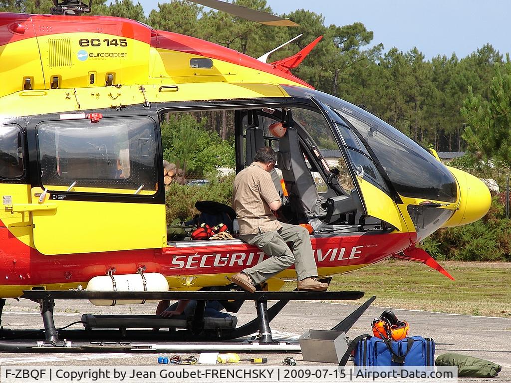 F-ZBQF, 2004 Eurocopter-Kawasaki EC-145 (BK-117C-2) C/N 9064, DRAGON 33
Base Hélico Commandant Patrick Bros de Lacanau (France)