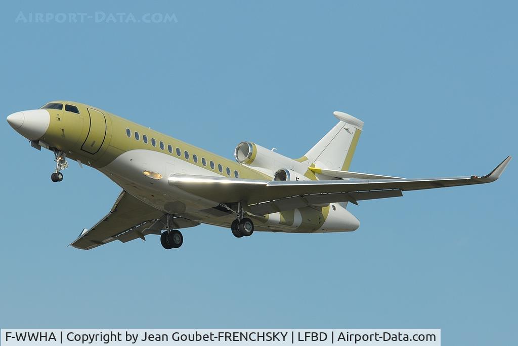 F-WWHA, 2011 Dassault Falcon 7X C/N 119, MEDOC landing 23