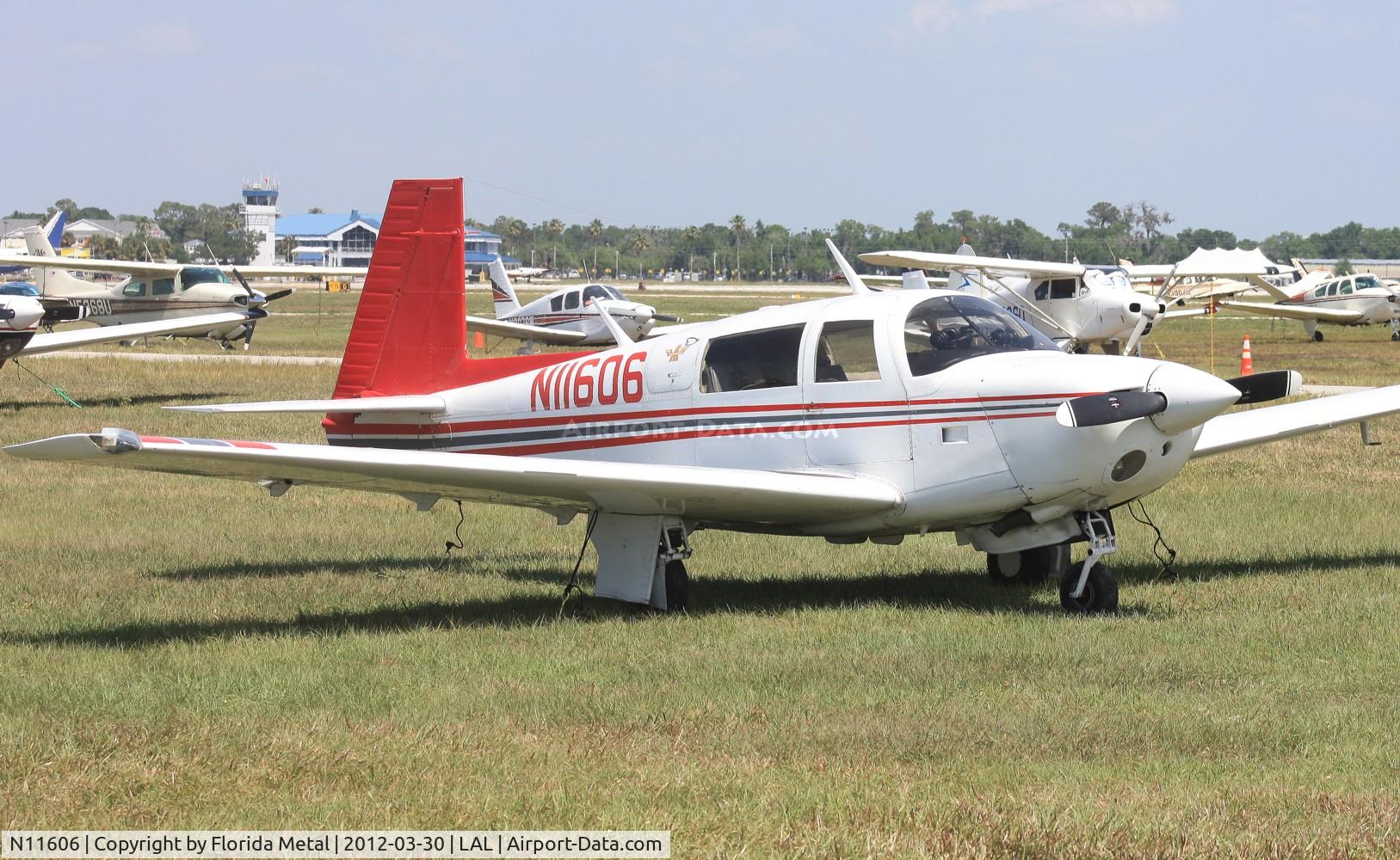N11606, 1982 Mooney M20J 201 C/N 24-1276, Mooney M20J