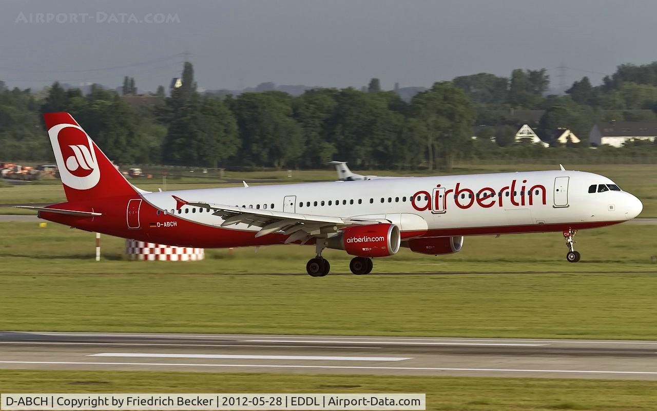 D-ABCH, 2011 Airbus A321-211 C/N 4728, moments prior touchdown