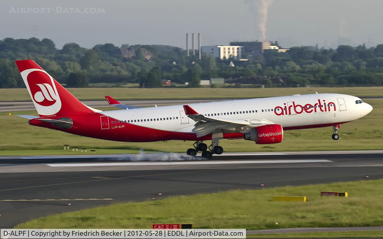 D-ALPF, 2002 Airbus A330-223 C/N 476, touchdown
