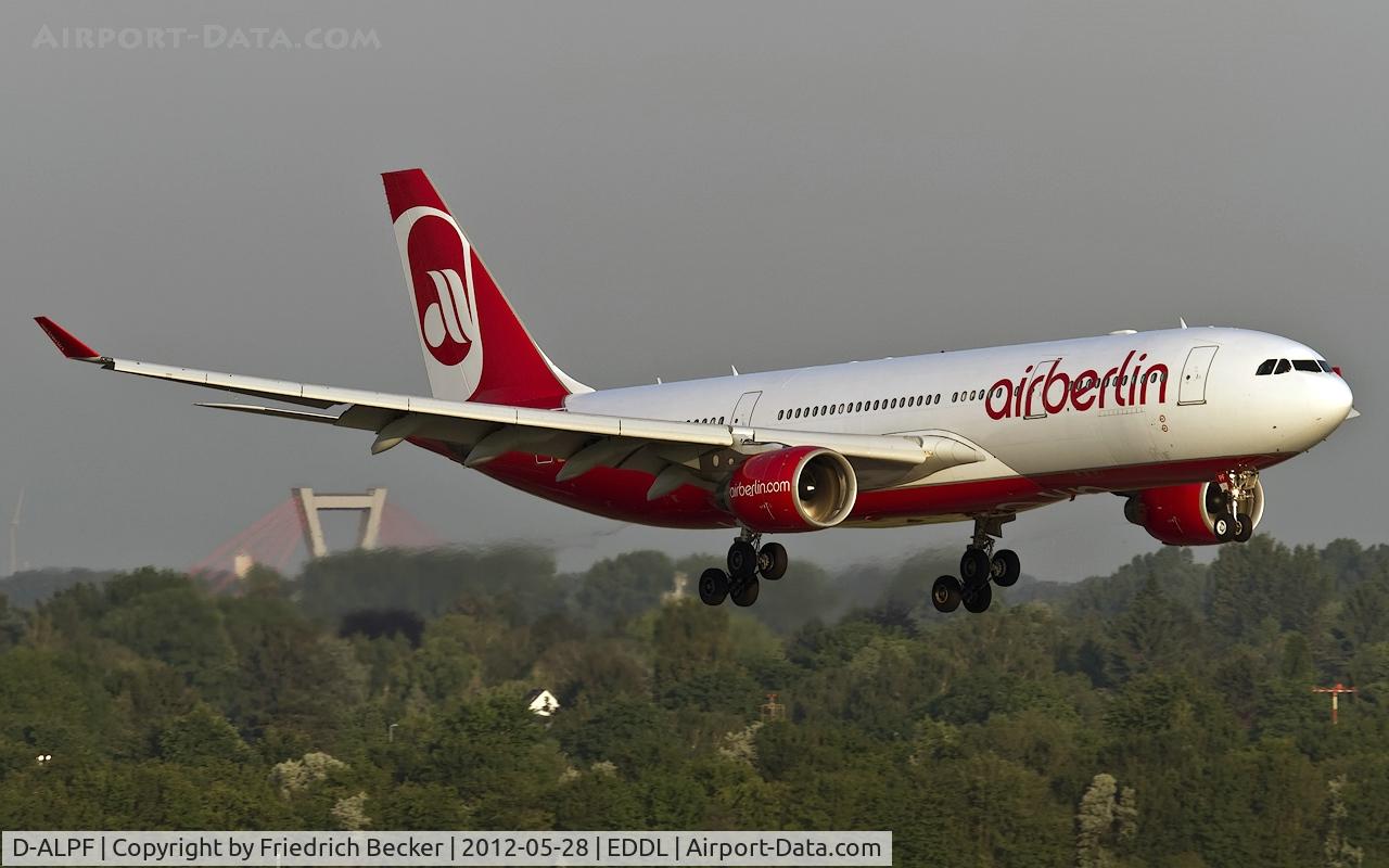 D-ALPF, 2002 Airbus A330-223 C/N 476, on final