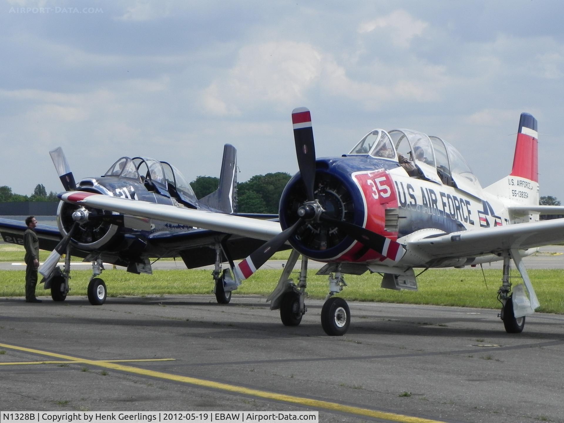 N1328B, 1955 North American T-28B Trojan C/N 200-425, Stampe Fly In 2012 , Deurne Airport
