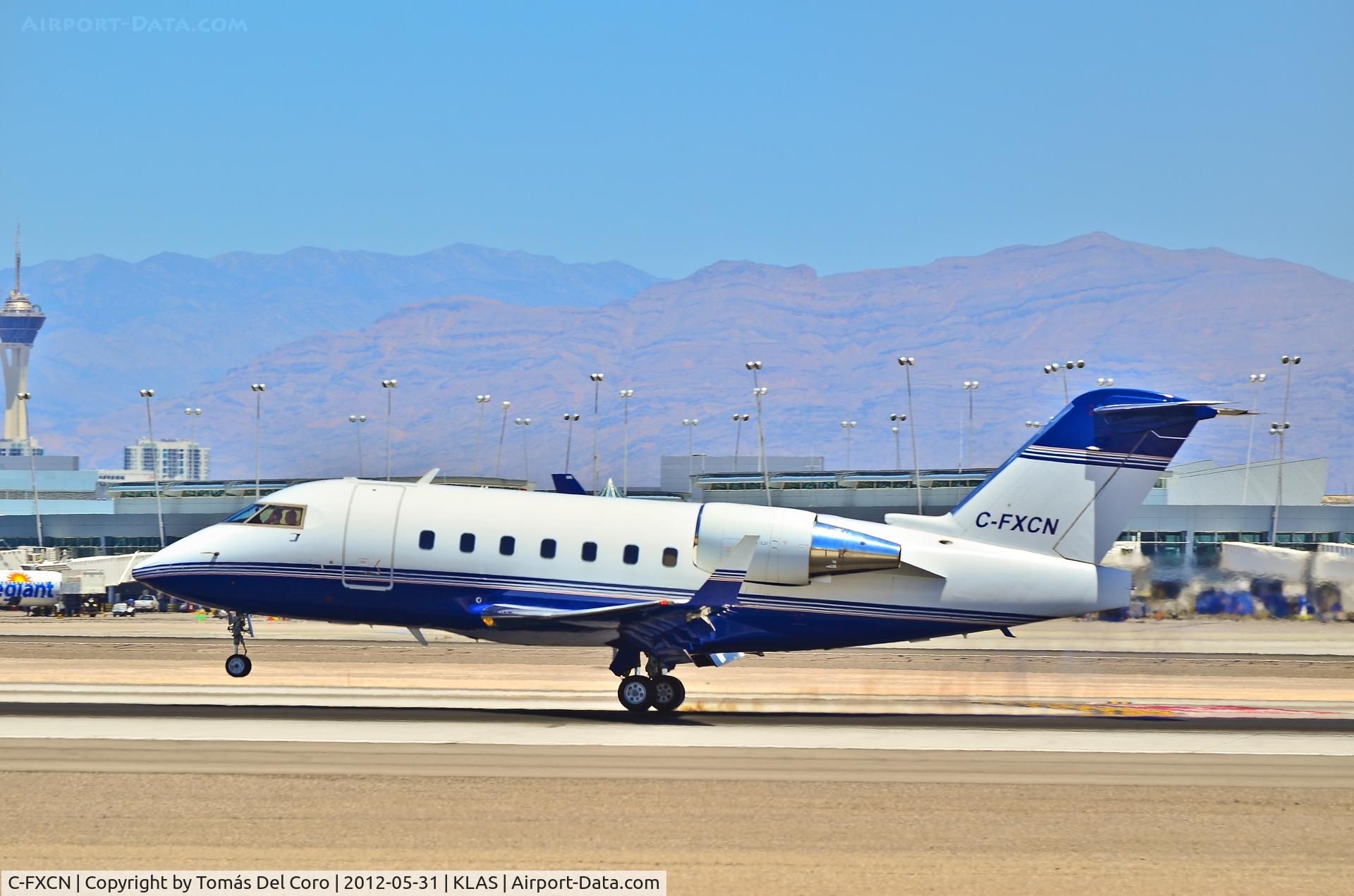 C-FXCN, 2000 Bombardier Challenger 604 (CL-600-2B16) C/N 5474, C-FXCN 2000 Canadair CL-600-2B16 Challenger 604 (cn 5474)

- Las Vegas - McCarran International (LAS / KLAS)
USA - Nevada, May 31, 2012
Photo: Tomás Del Coro