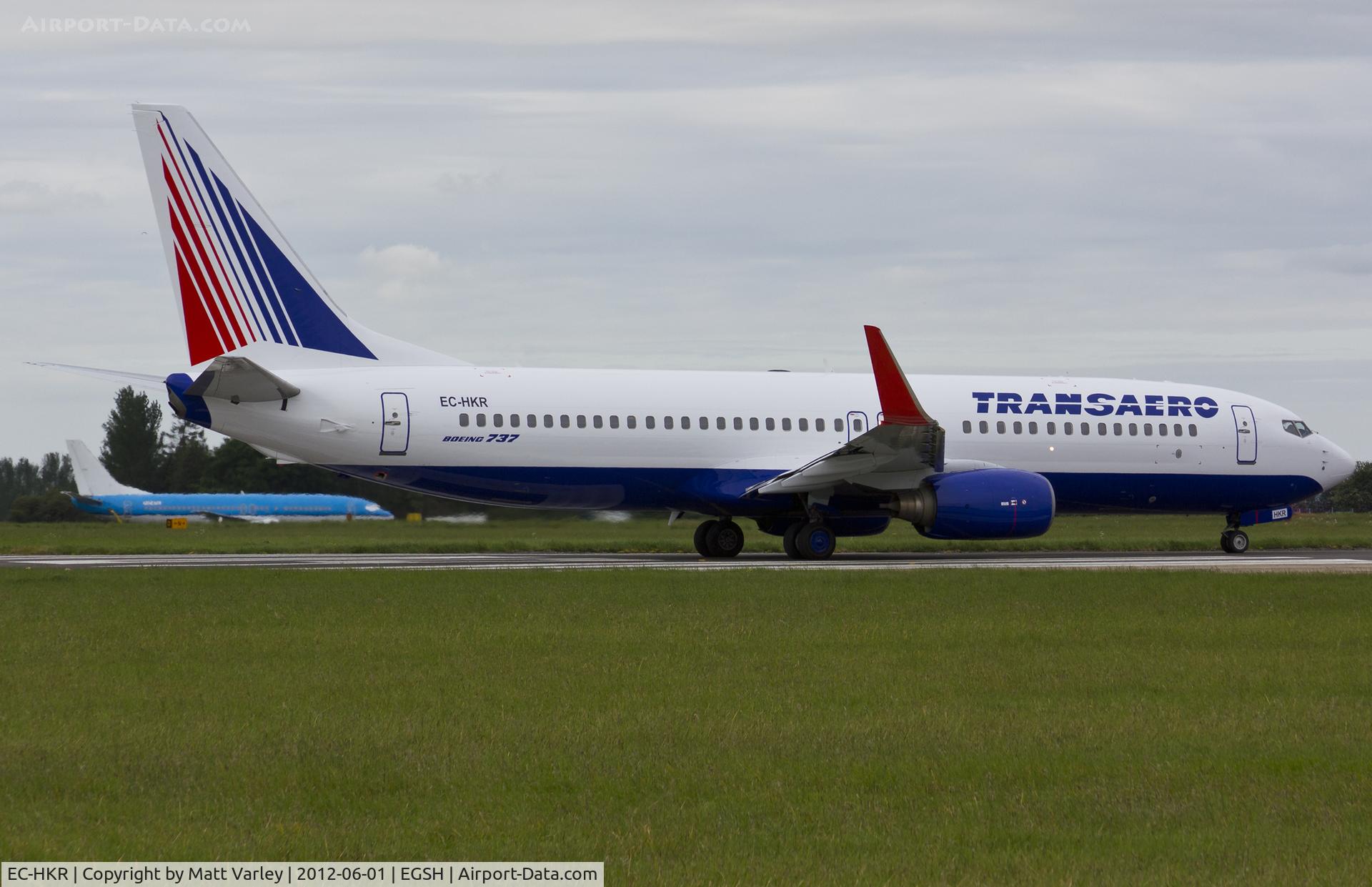 EC-HKR, 2000 Boeing 737-85P C/N 28536, Fresh out of spray in Transereo C/S (to become EI-RUF).