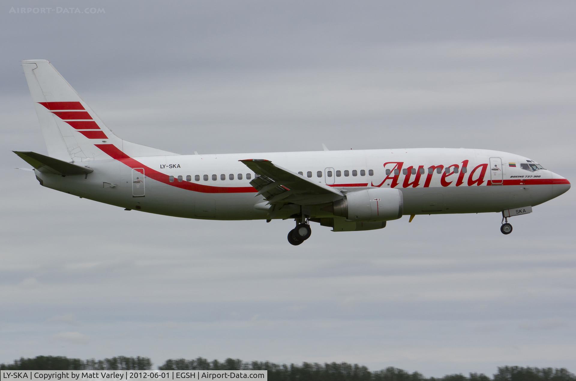LY-SKA, 1988 Boeing 737-35B C/N 23972, Arriving at EGSH as LLC229P.