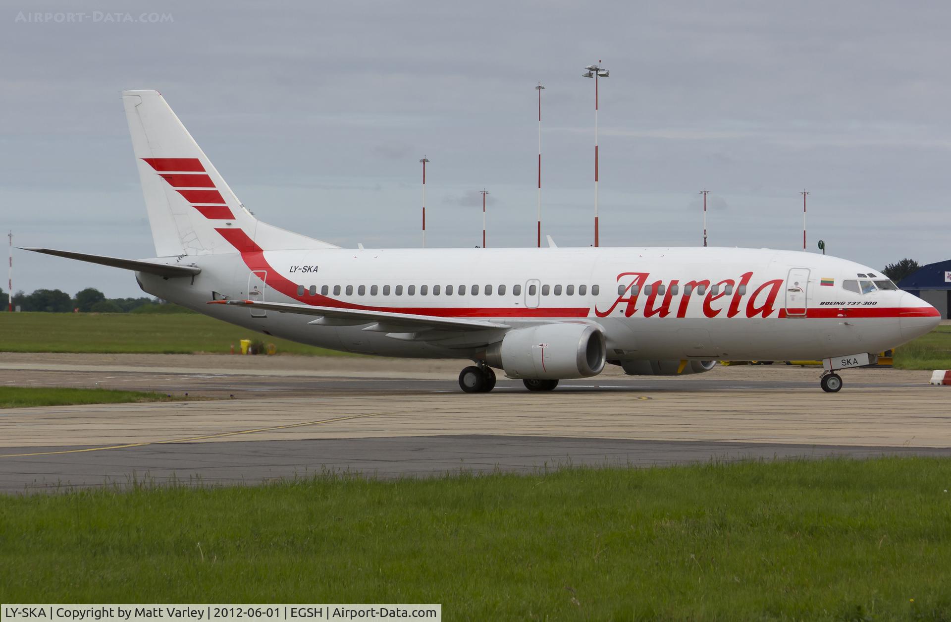 LY-SKA, 1988 Boeing 737-35B C/N 23972, Arriving at EGSH as LLC229P.