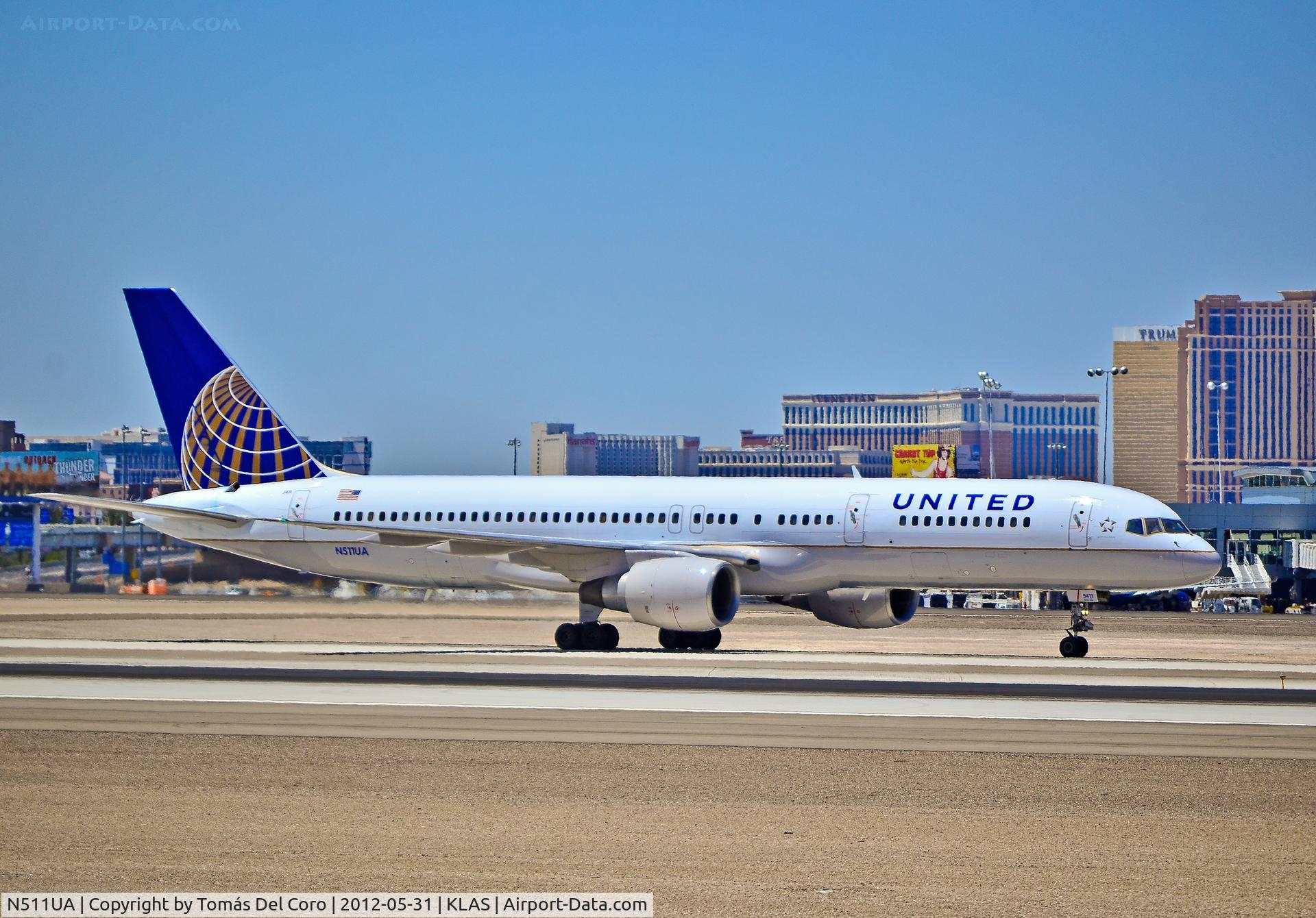 N511UA, 1990 Boeing 757-222 C/N 24799, N511UA United Airlines 1990 Boeing 757-222 / 5411 (cn 24799/291)

- Las Vegas - McCarran International (LAS / KLAS)
USA - Nevada, May 31, 2012
Photo: Tomás Del Coro