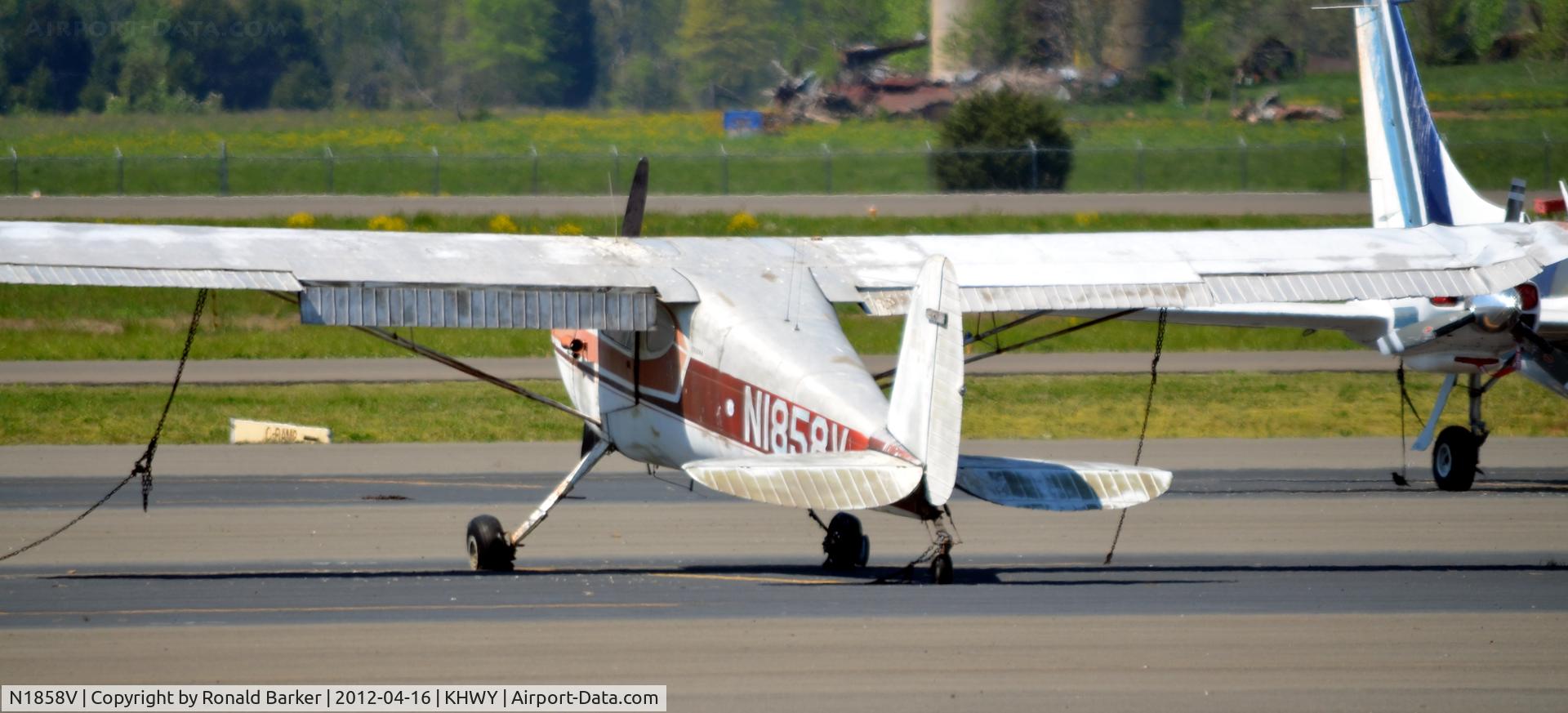 N1858V, 1947 Cessna 140 C/N 14037, Warrenton