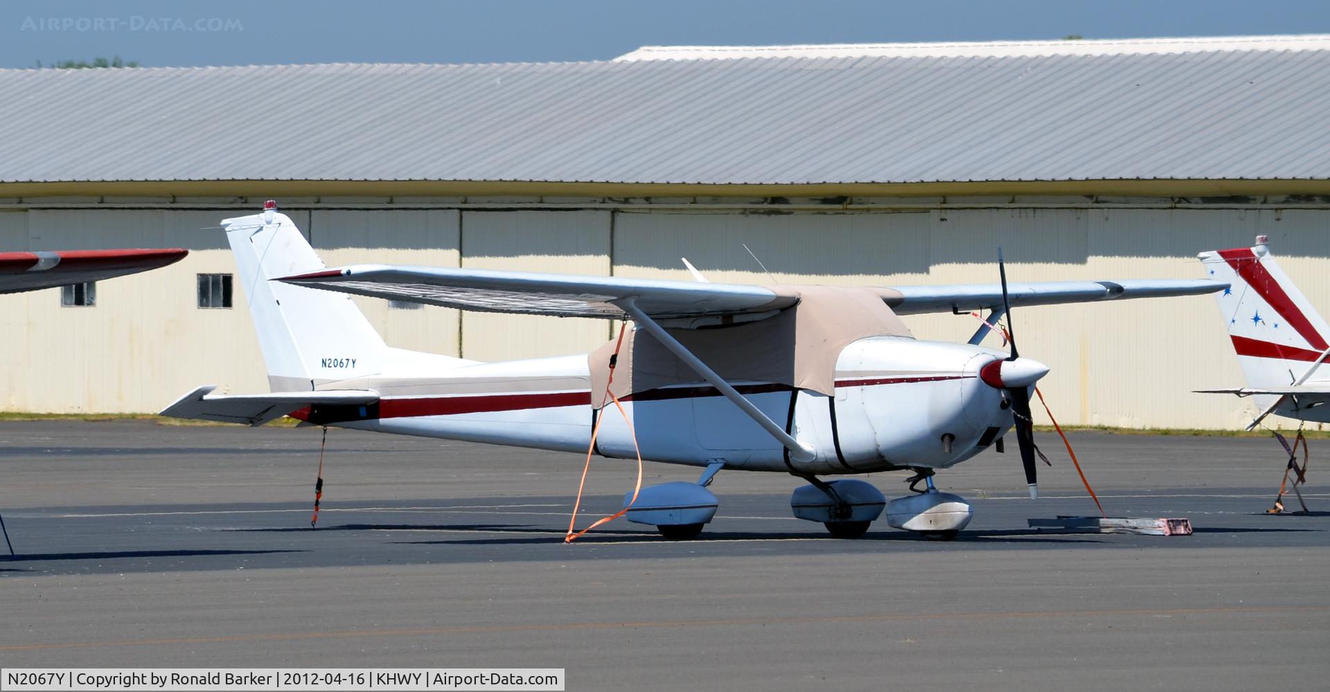 N2067Y, 1962 Cessna 172D C/N 17249567, Warrenton