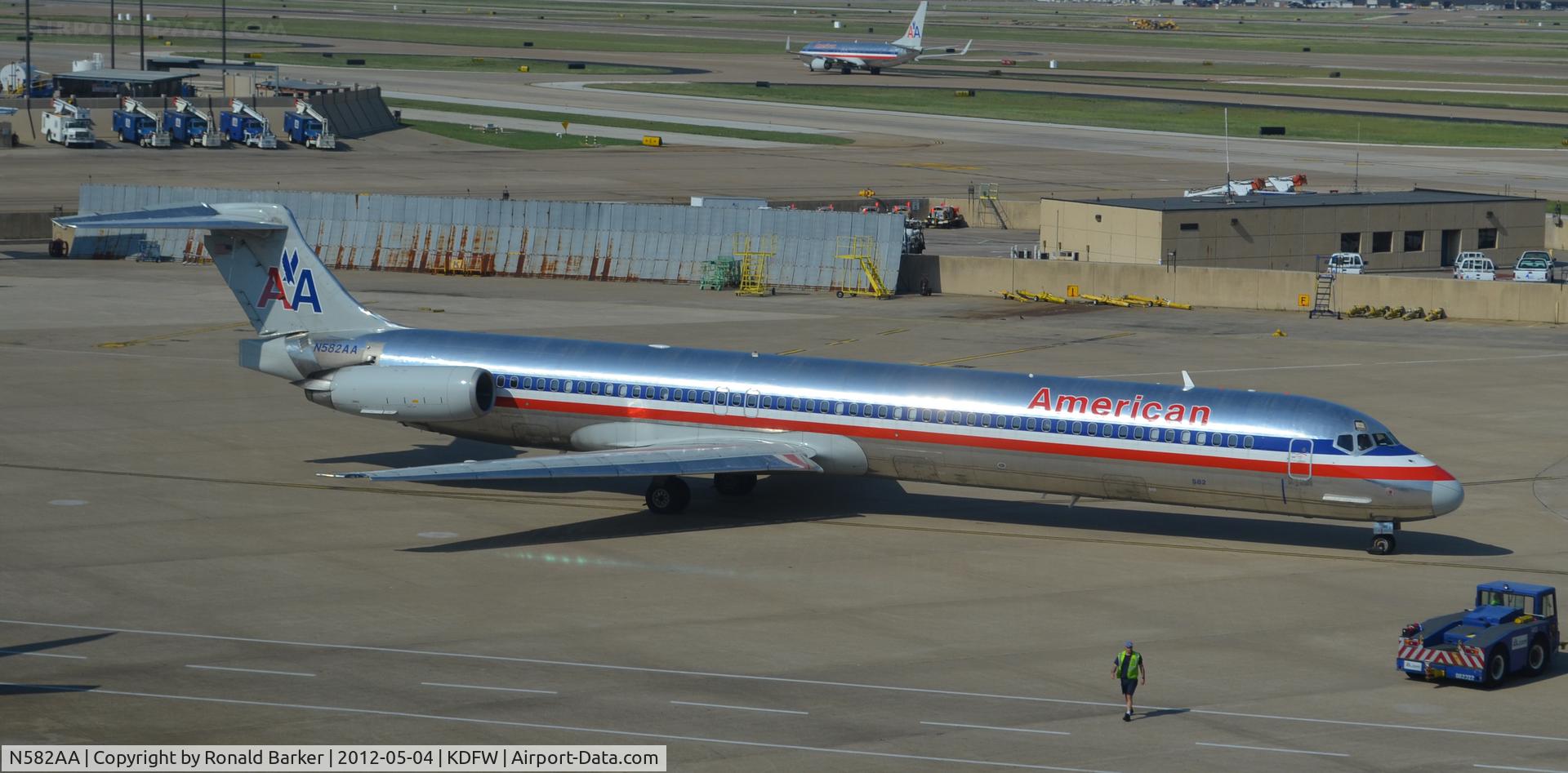 N582AA, 1991 McDonnell Douglas MD-82 (DC-9-82) C/N 53159, Dallas