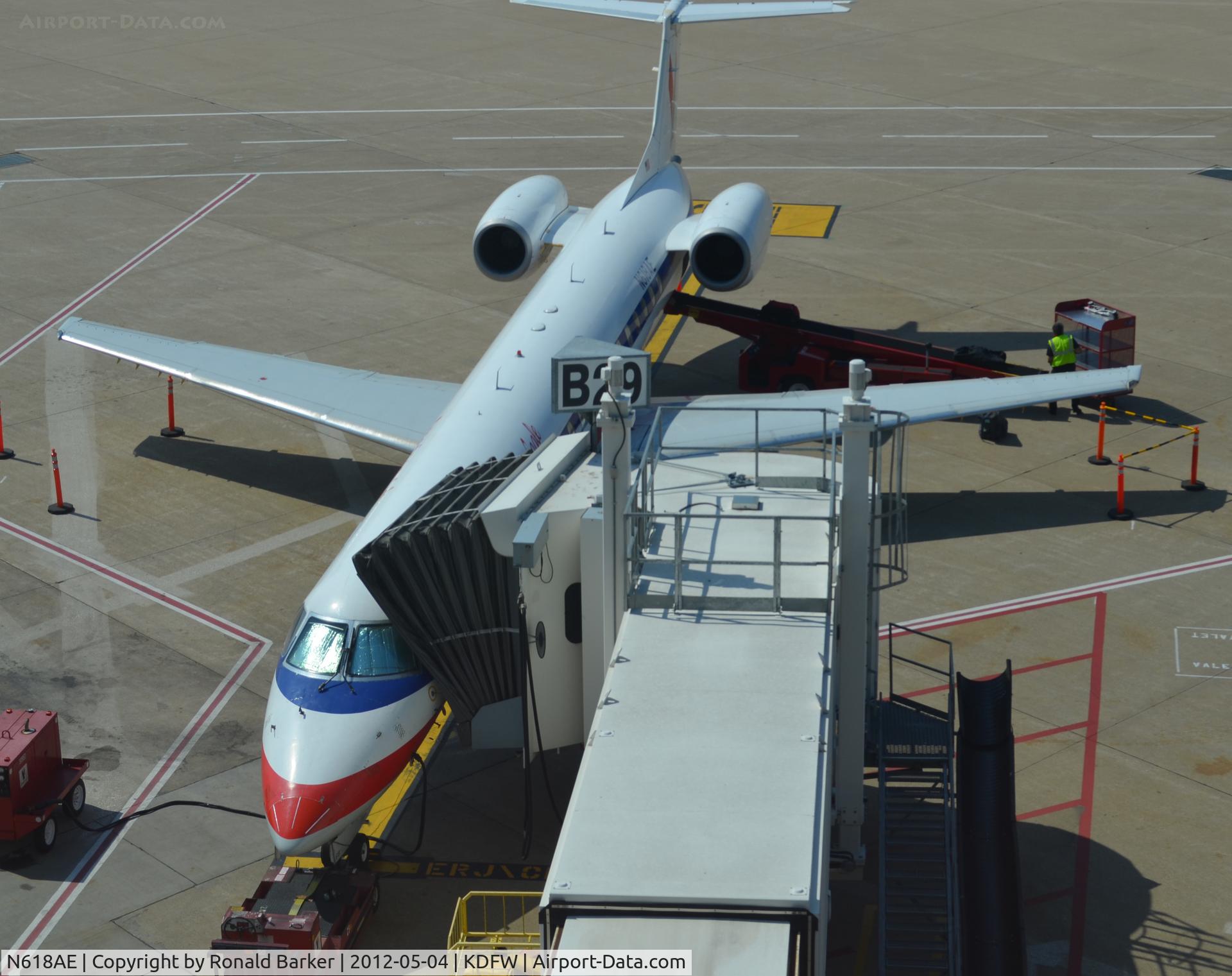 N618AE, 1998 Embraer ERJ-145LR (EMB-145LR) C/N 145097, Dallas