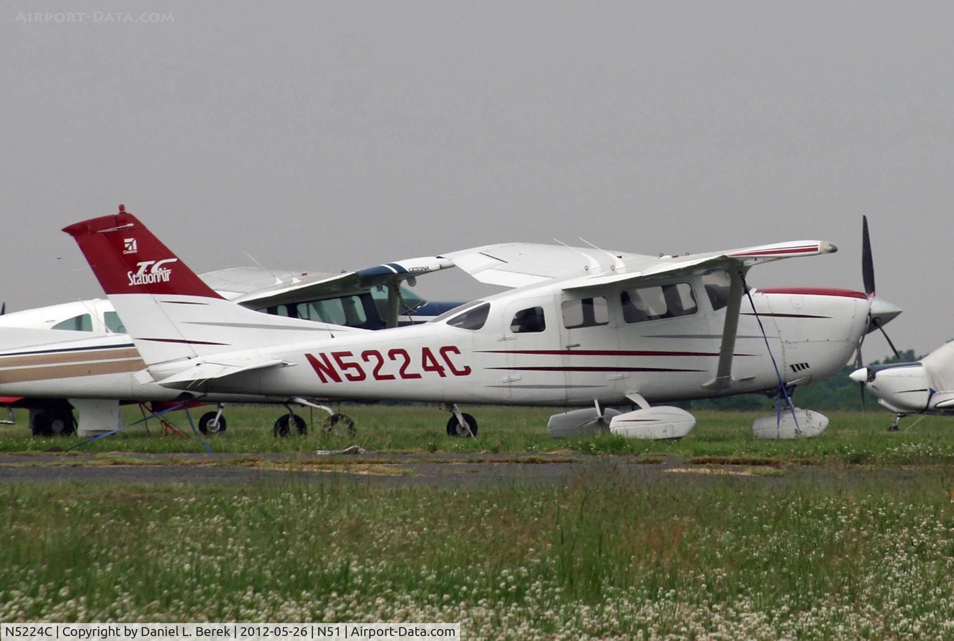 N5224C, 2003 Cessna T206H Turbo Stationair C/N T20608386, This nifty Turbo Stationair was siting among the line-up at Solberg Airport.