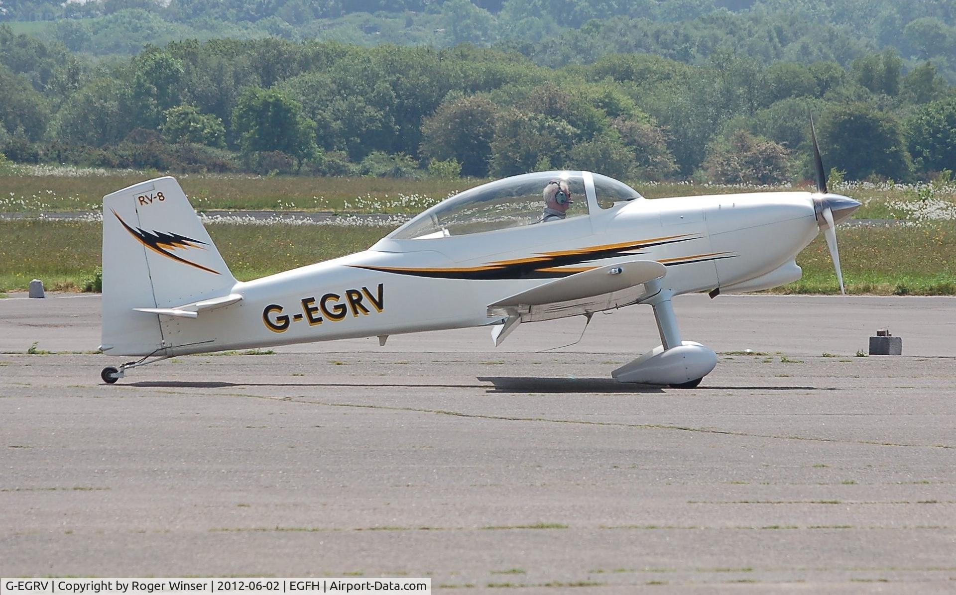 G-EGRV, 2007 Vans RV-8 C/N PFA 303-13639, Resident Vans was registered G-PHMG. Re-registered G-EGRV on 15 May 2012. Taxying prior to a local flight.