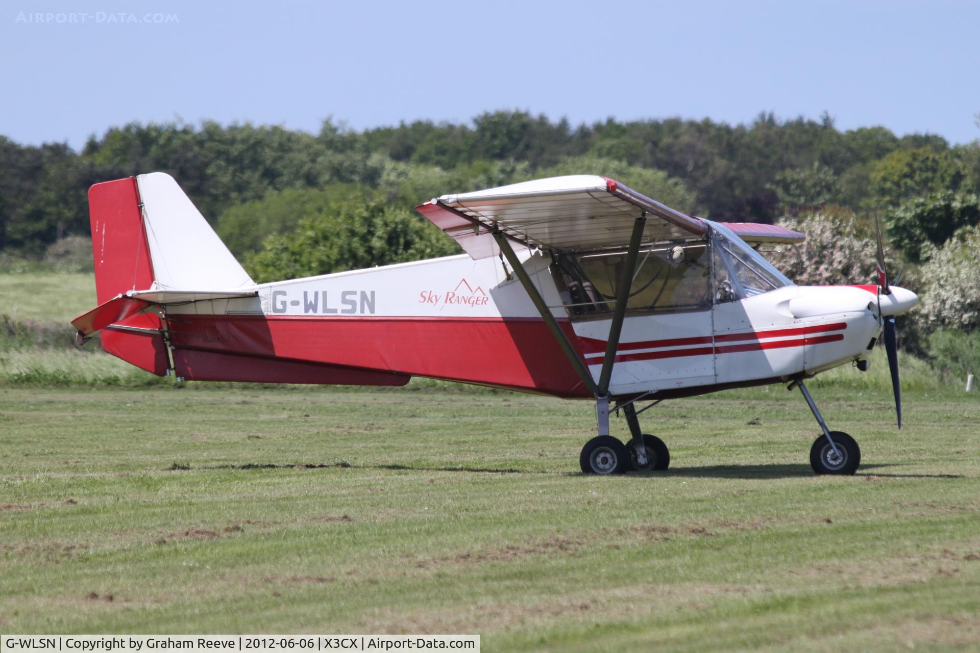 G-WLSN, 2005 Skyranger 912S(1) C/N BMAA/HB/474, Parked at Northrepps.