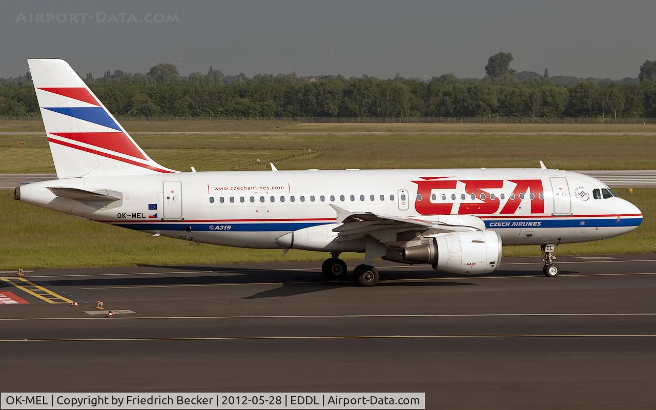 OK-MEL, 2007 Airbus A319-112 C/N 3094, taxying to the active