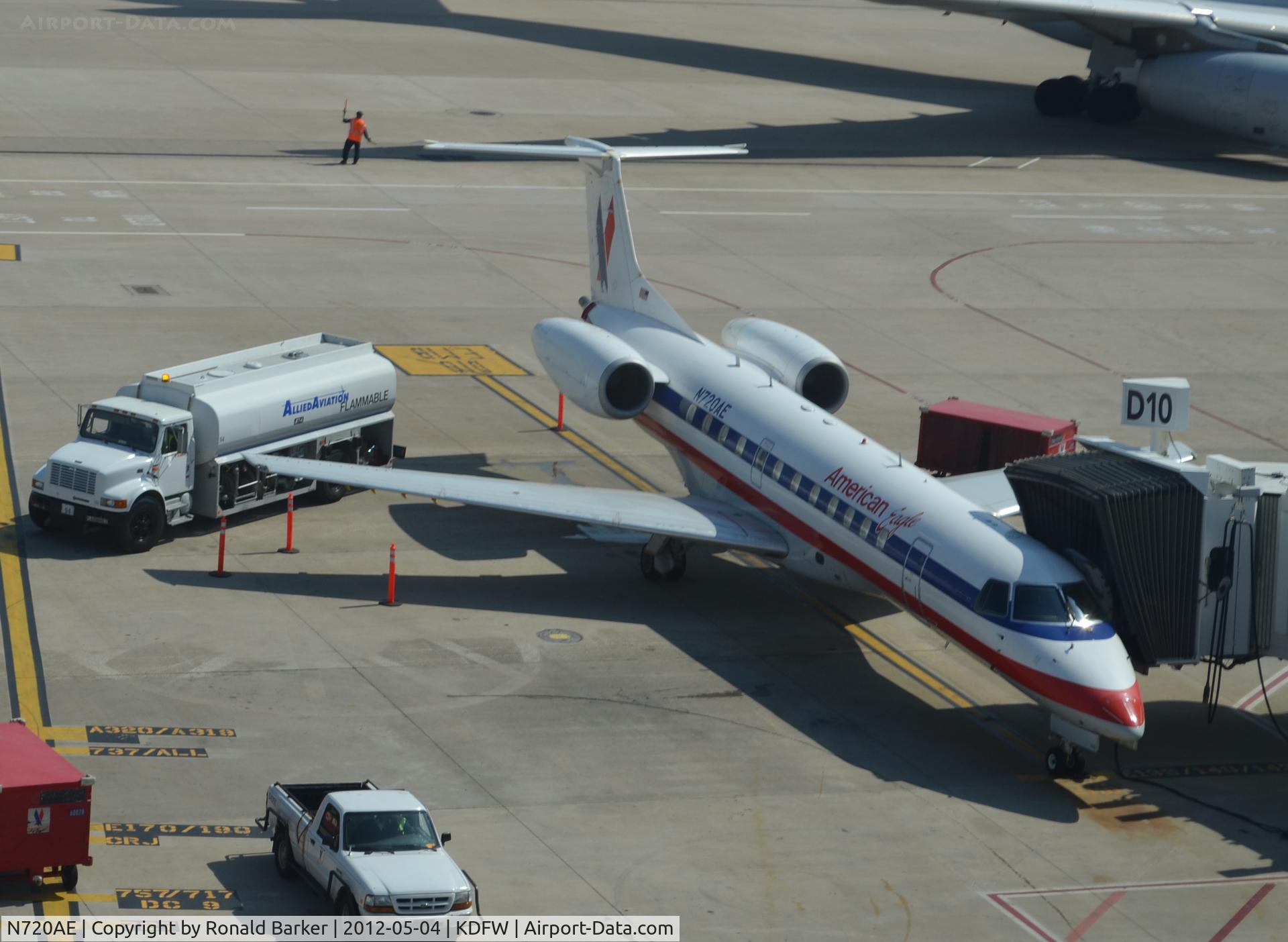 N720AE, 2000 Embraer ERJ-135LR (EMB-135LR) C/N 145279, Dallas