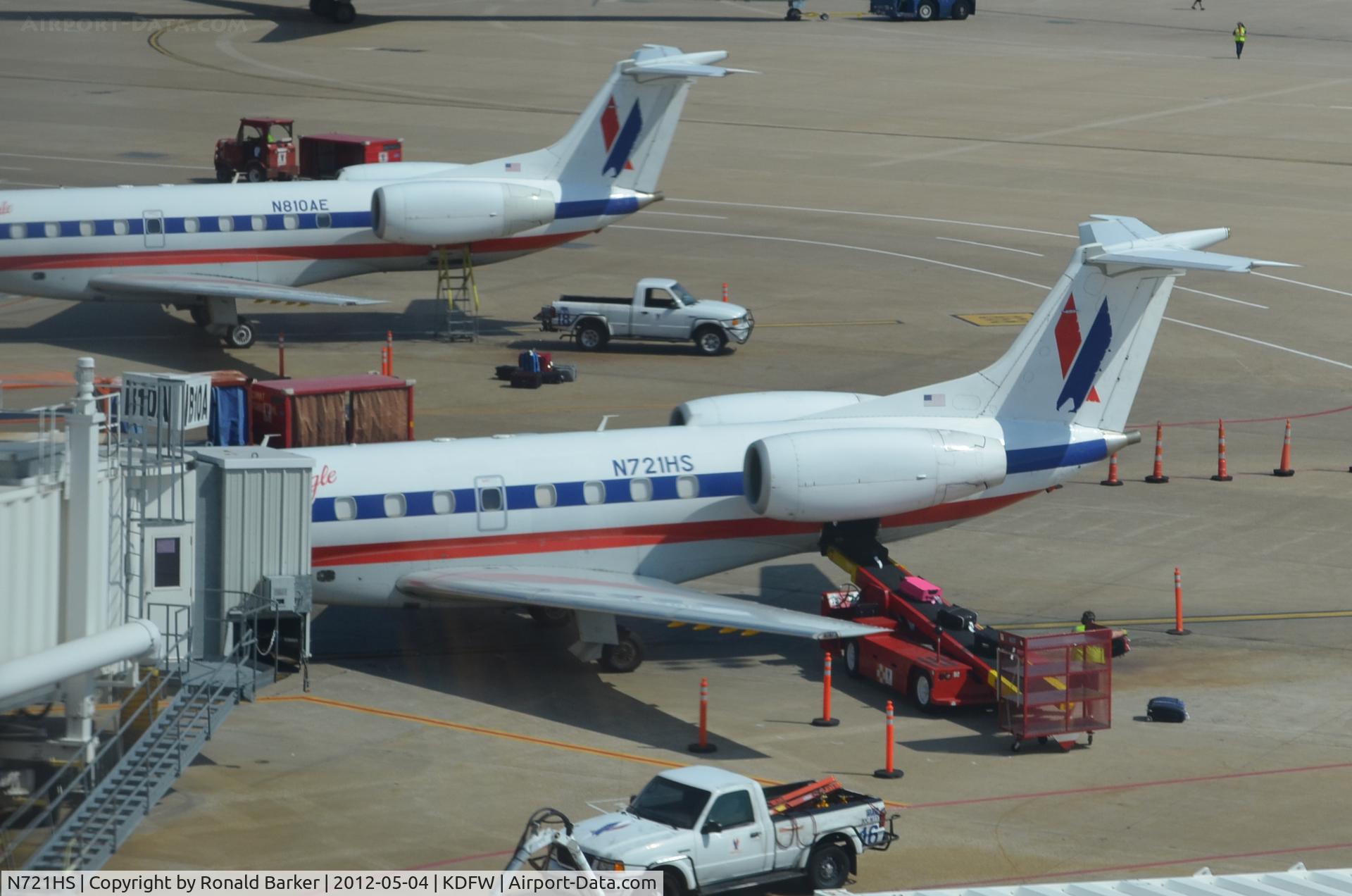 N721HS, 2000 Embraer ERJ-135LR (EMB-135LR) C/N 145283, Dallas