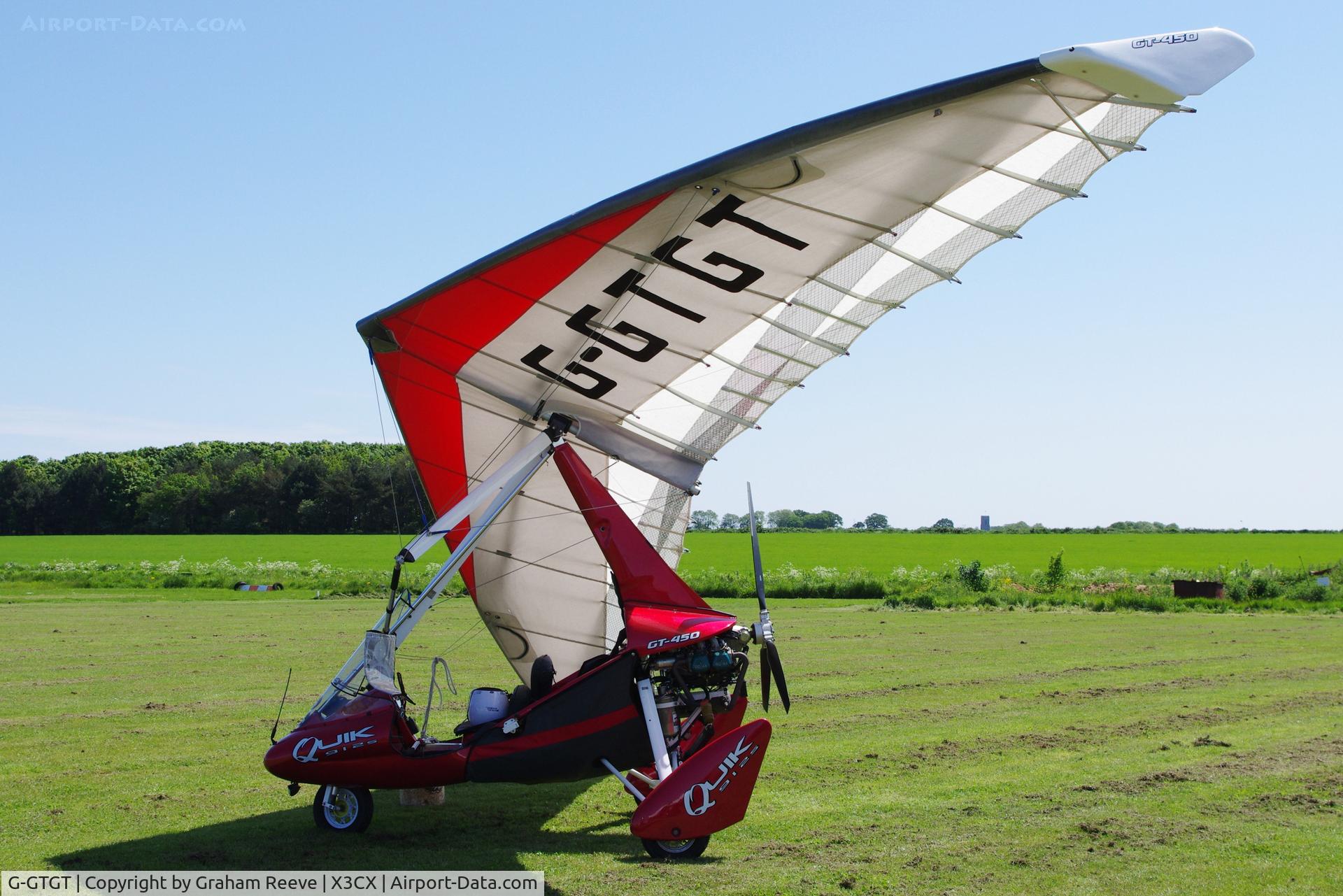 G-GTGT, 2005 P&M Aviation Quik GT450 C/N 8145, Parked at Northrepps.