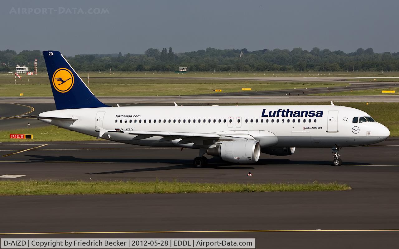 D-AIZD, 2010 Airbus A320-214 C/N 4191, taxying to the active