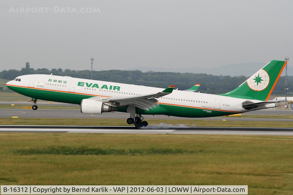 B-16312, 2006 Airbus A330-203 C/N 755, Shortly before touching down on Rwy 16