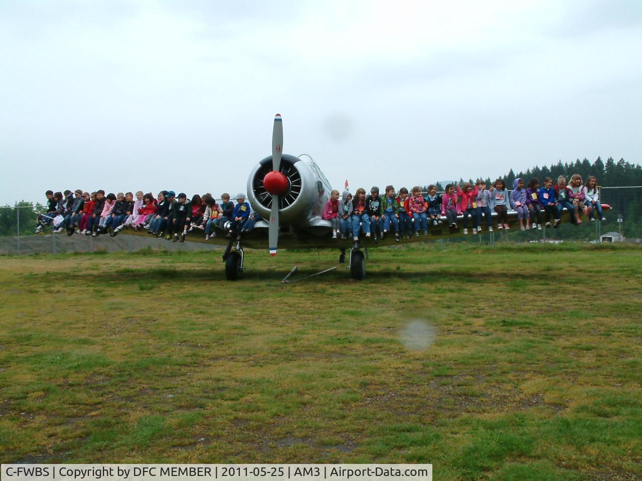 C-FWBS, 1952 Canadian Car & Foundry T-6H Harvard Mk.4M C/N CCF4-529, KIDS DAY AT DUNCAN 3 G's NEG