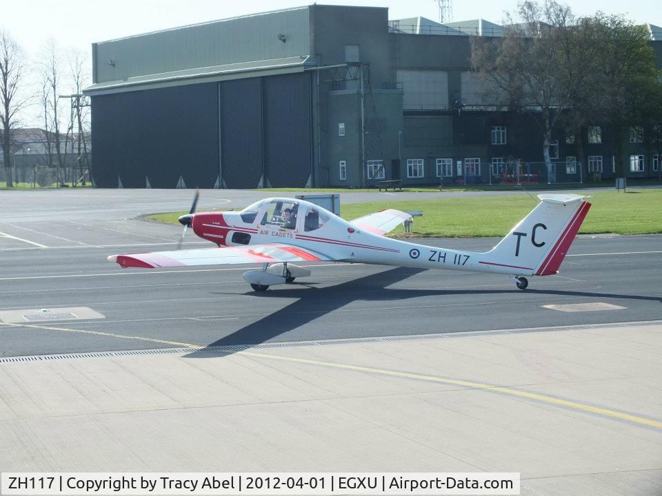 ZH117, Grob G-109B Vigilant T1 C/N 6506, Picture of XH117 taxing to the active (28).
