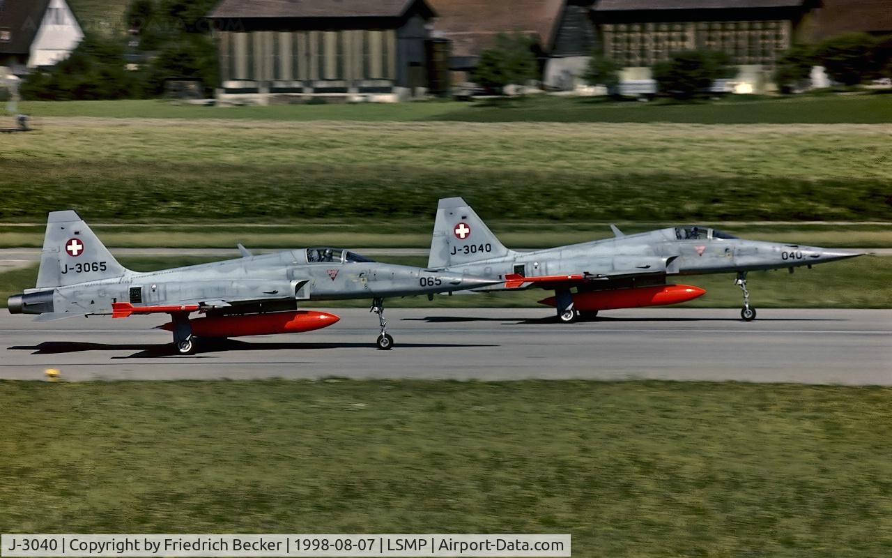 J-3040, Northrop F-5E Tiger II C/N L.1040, departure from Payerne AB
