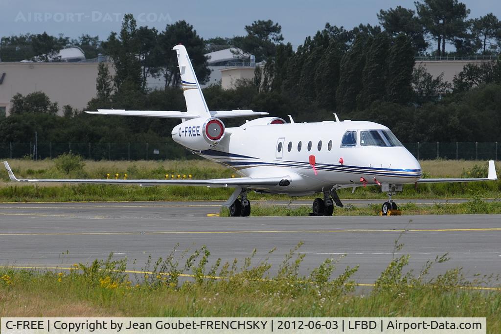 C-FREE, 2011 Israel Aircraft Industries Gulfstream G150 C/N 296, parking KILO