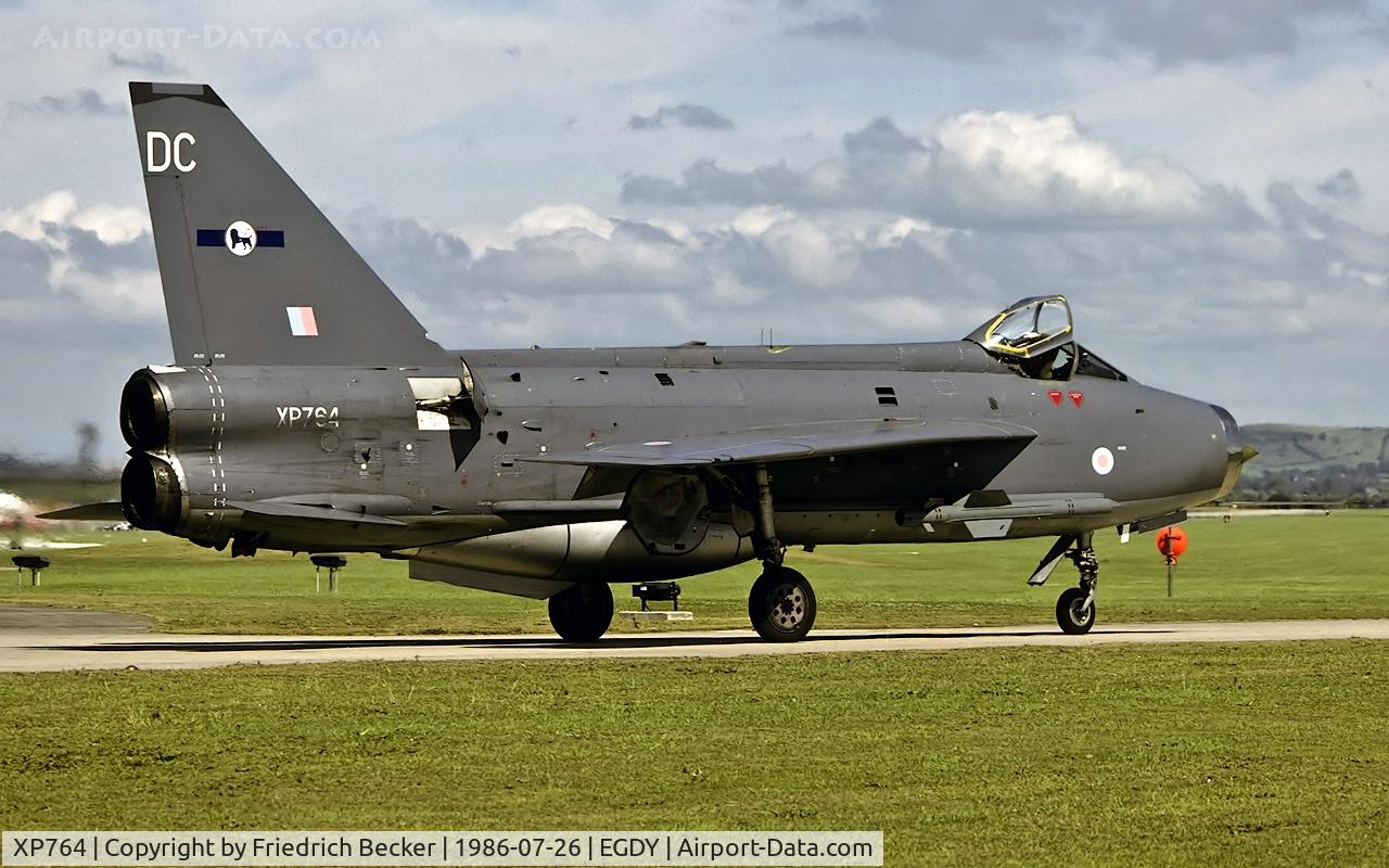 XP764, 1964 English Electric Lightning F.3 C/N 95193, taxying to the flightline