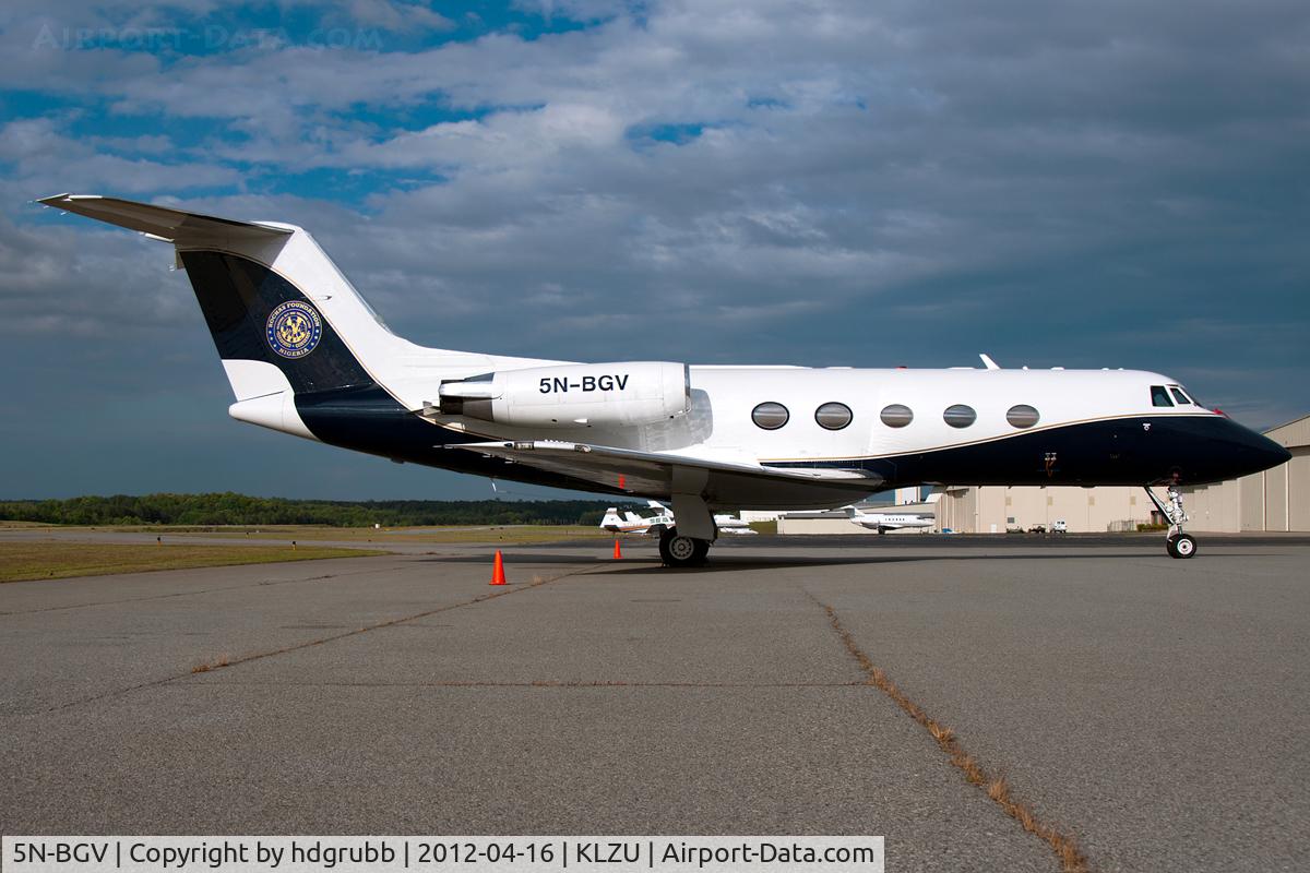 5N-BGV, 1976 Grumman G-1159 Gulfstream II C/N 177, Parked at KLZU, Gwinnet County Briscoe Airfield.